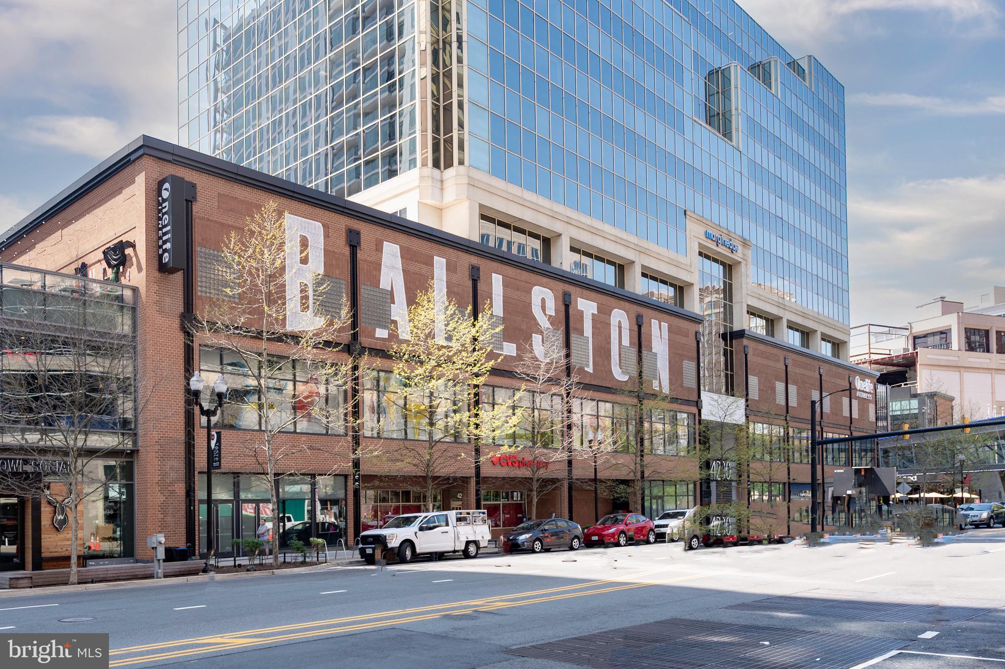 HYDE PARK - Residential