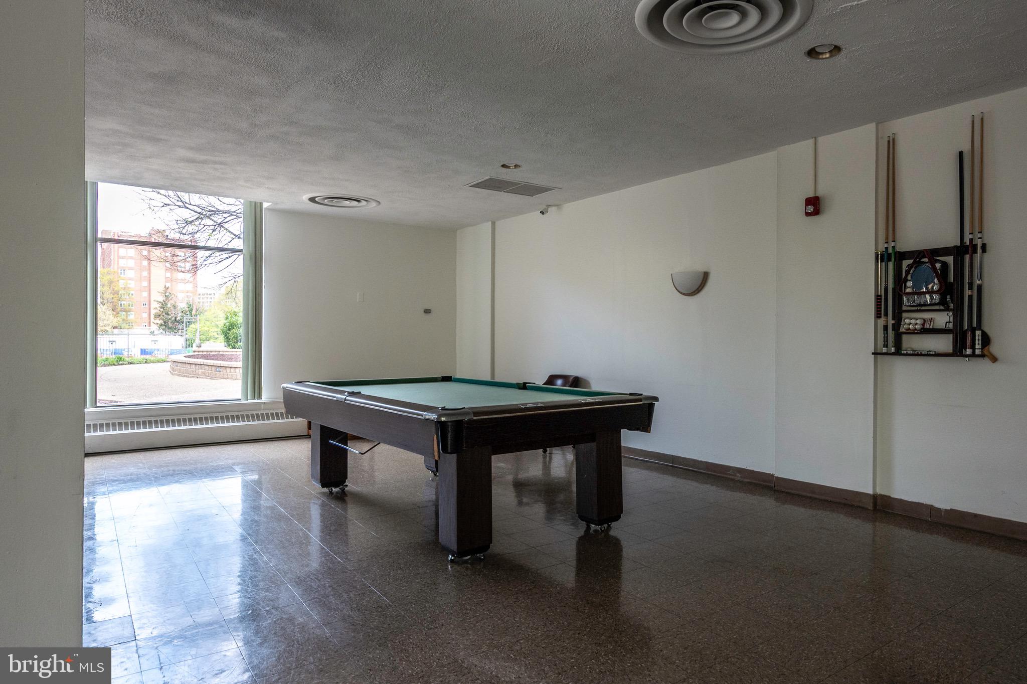 HYDE PARK - Residential