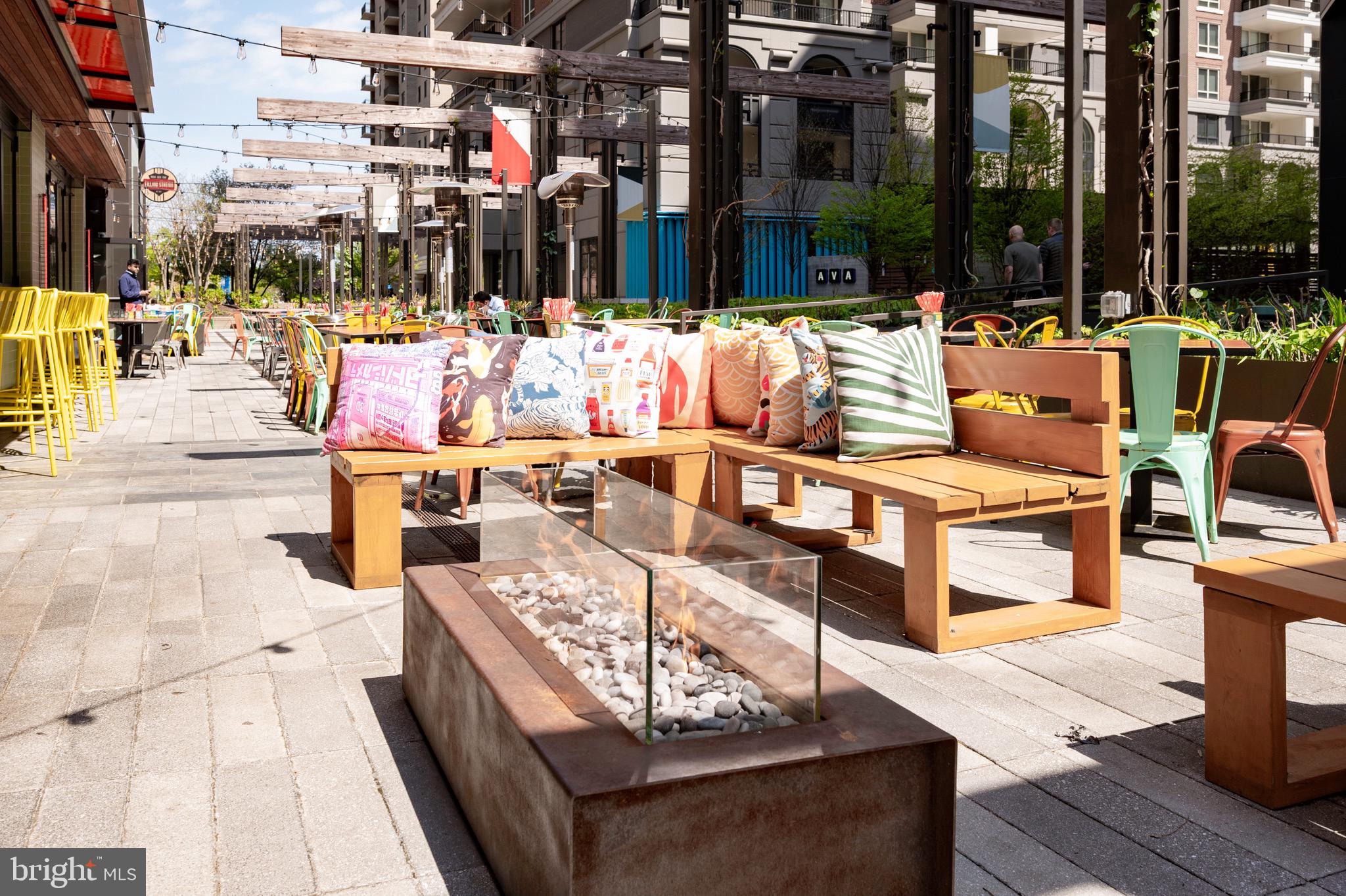 HYDE PARK - Residential