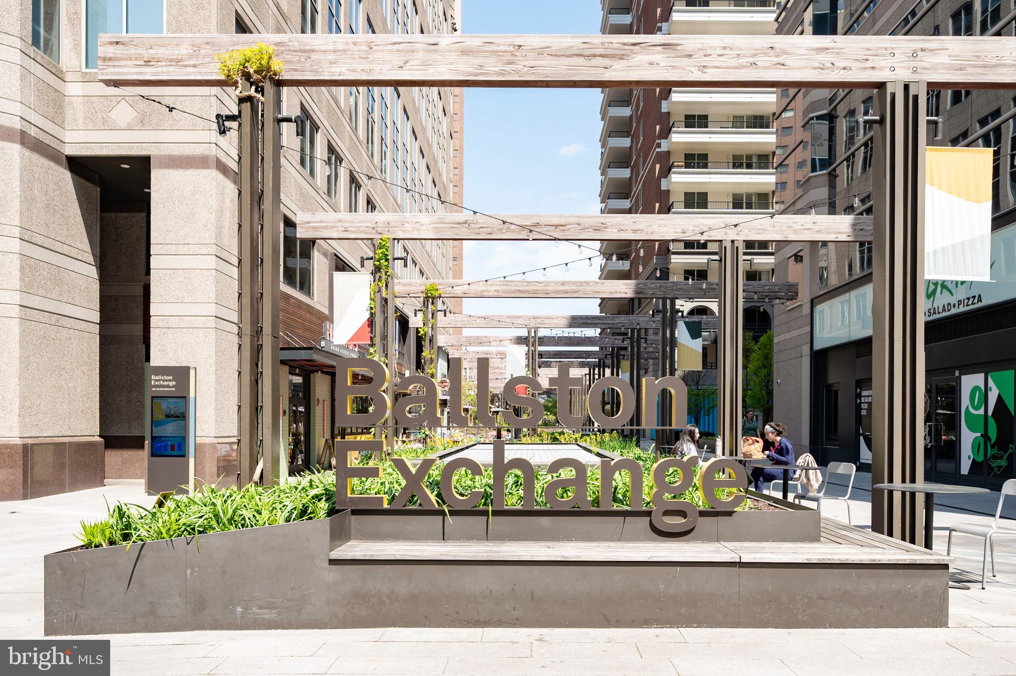 HYDE PARK - Residential