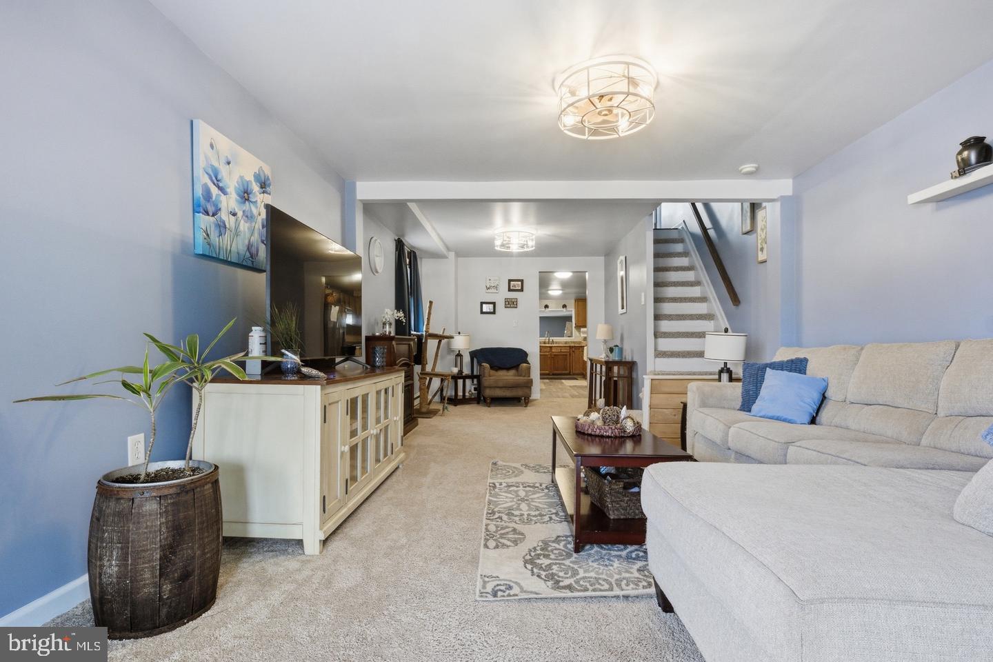 23 SEYFERT DRIVE