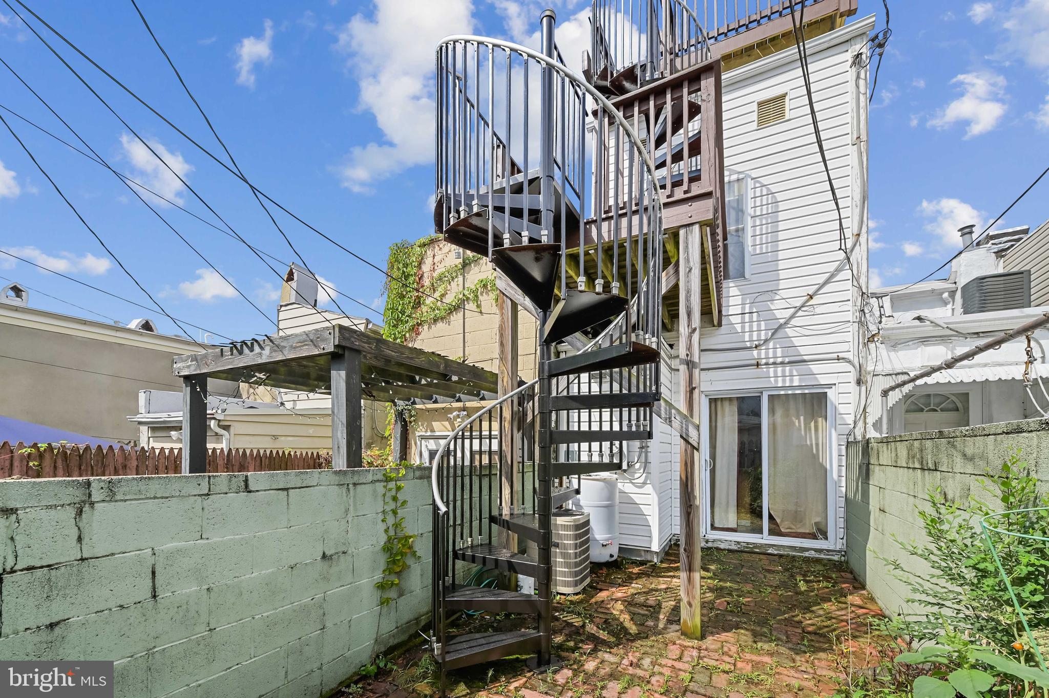 FELLS POINT HISTORIC DISTRICT - Residential Lease