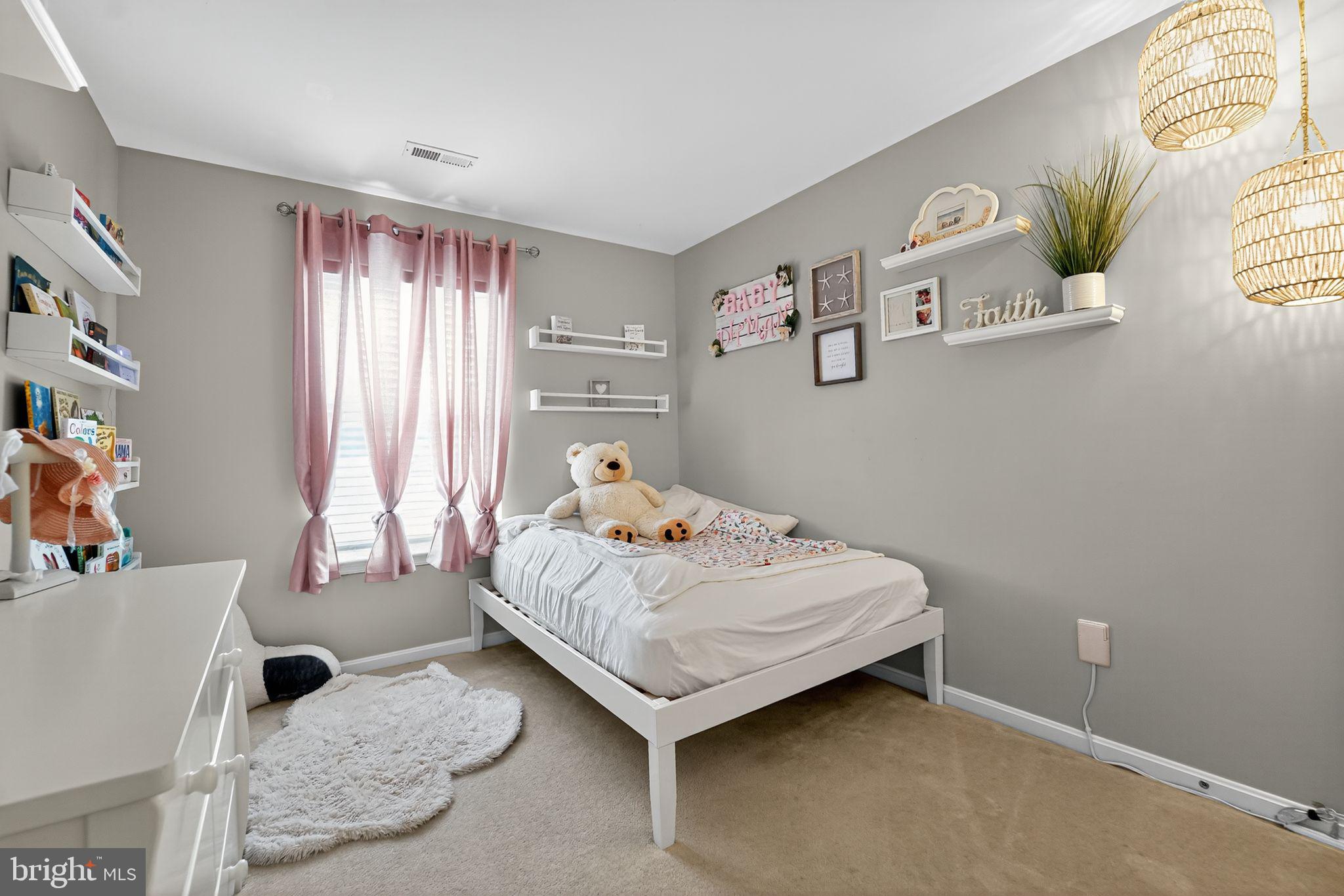 RESERVOIR RIDGE - Residential