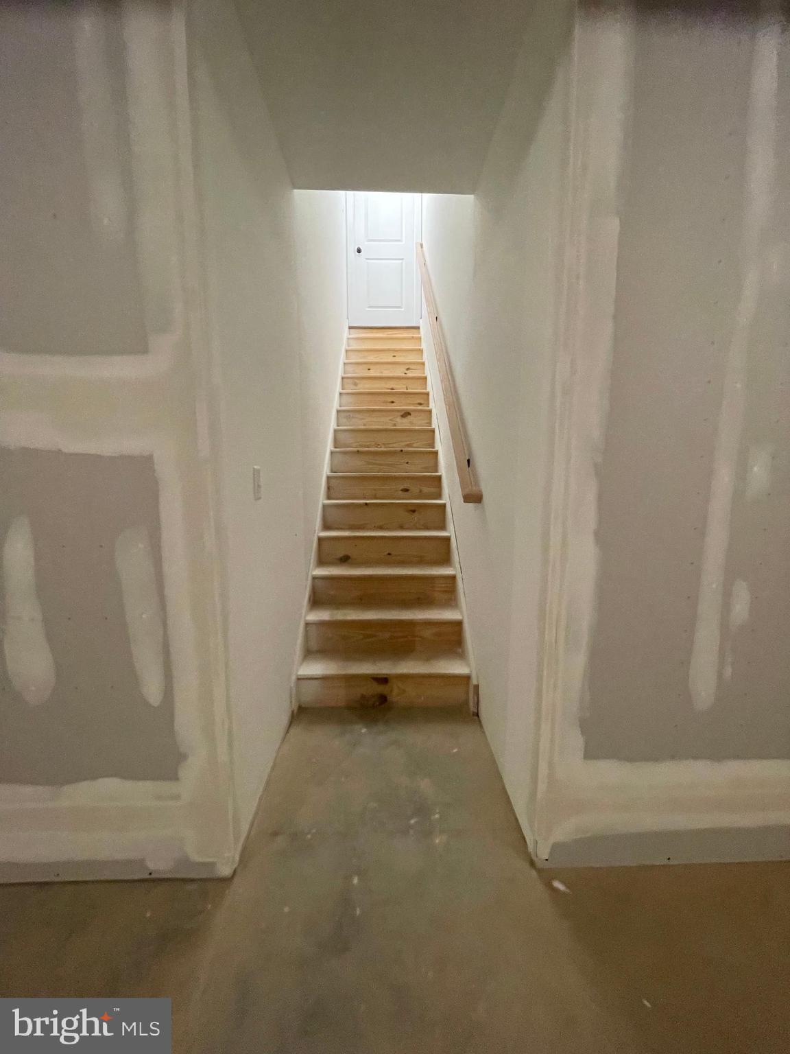 SUNRISE TERRACE - Residential