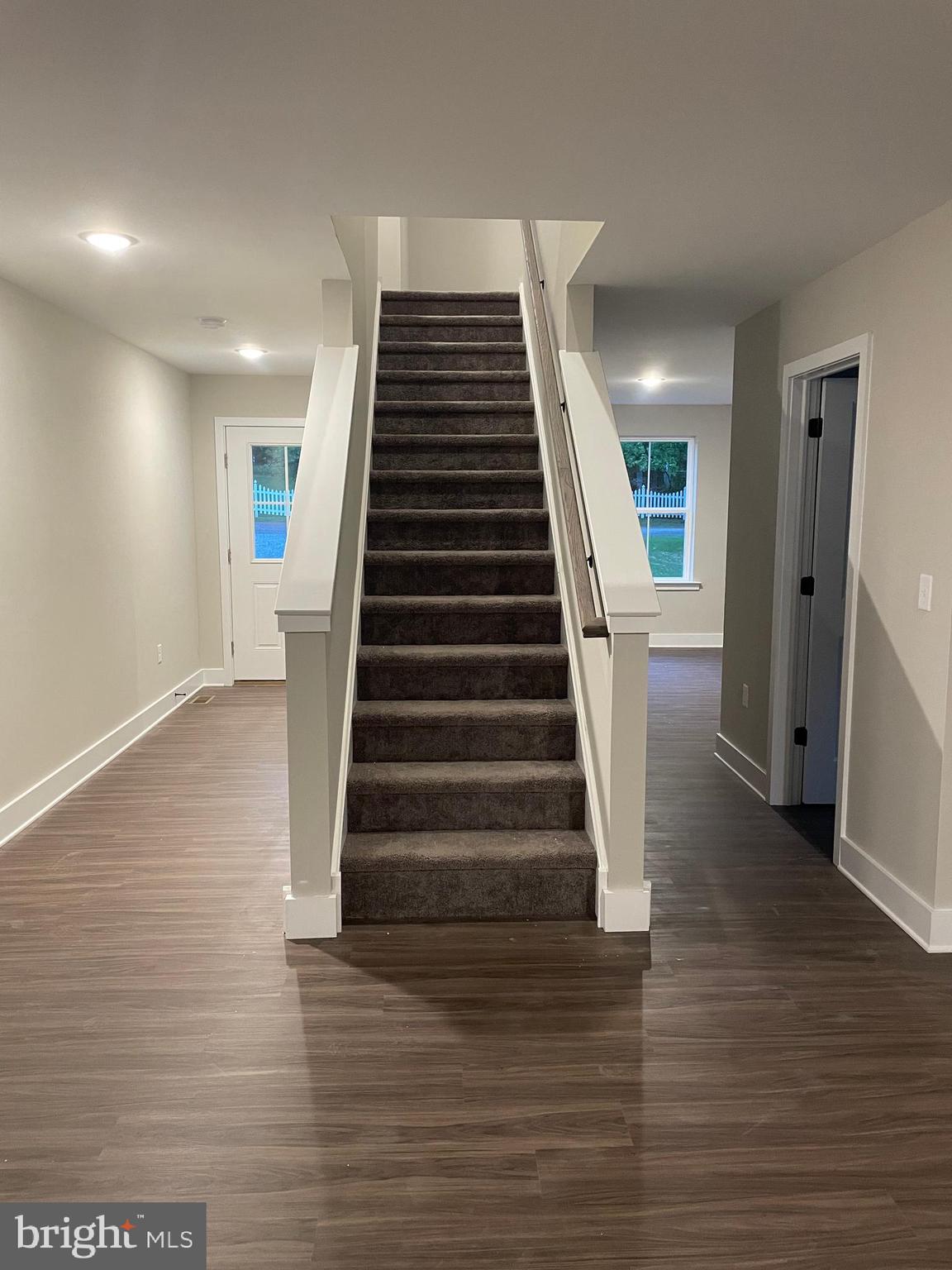 SUNRISE TERRACE - Residential