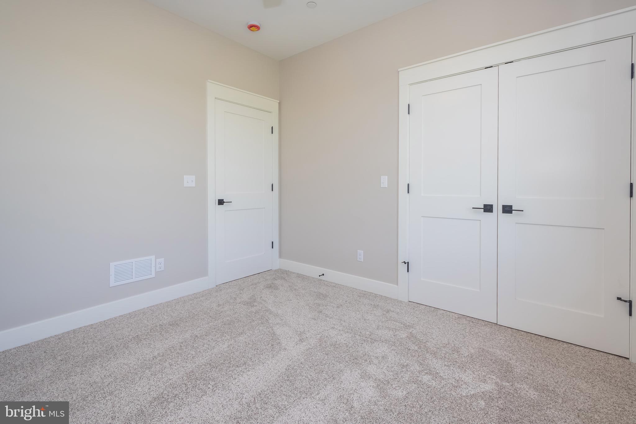 GRANTSVILLE - Residential