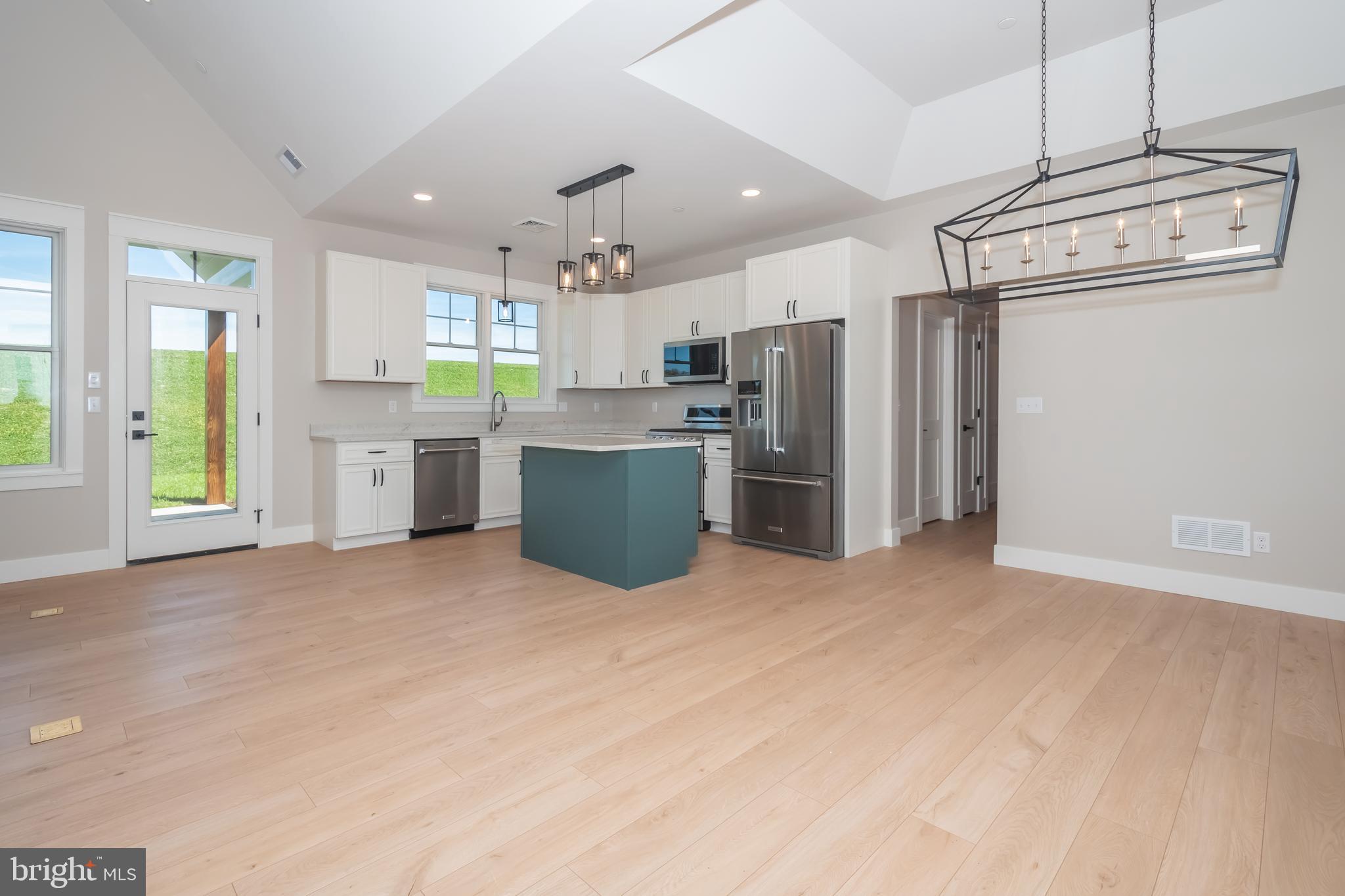 GRANTSVILLE - Residential