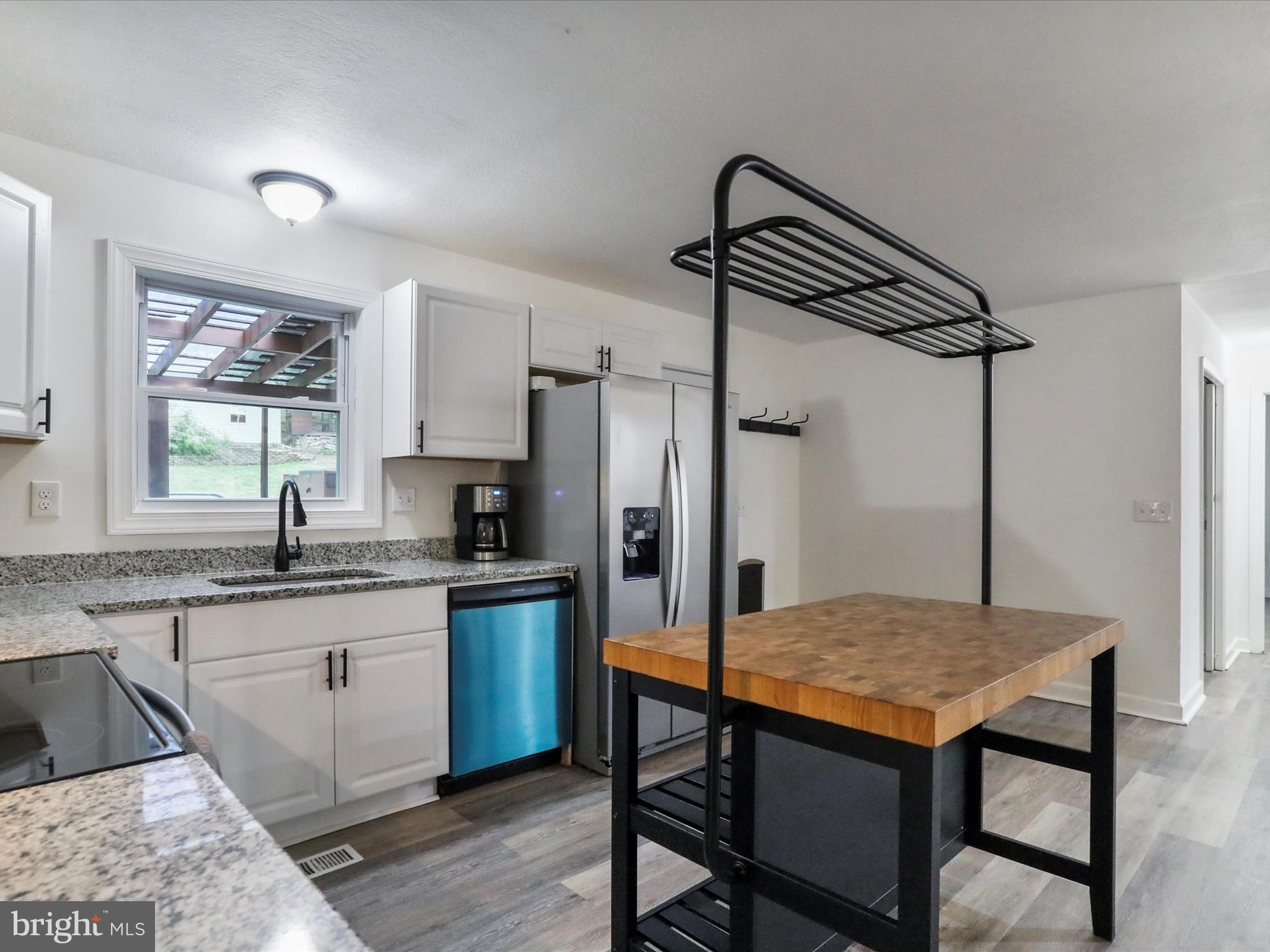 WESTRIDGE HILLS - Residential