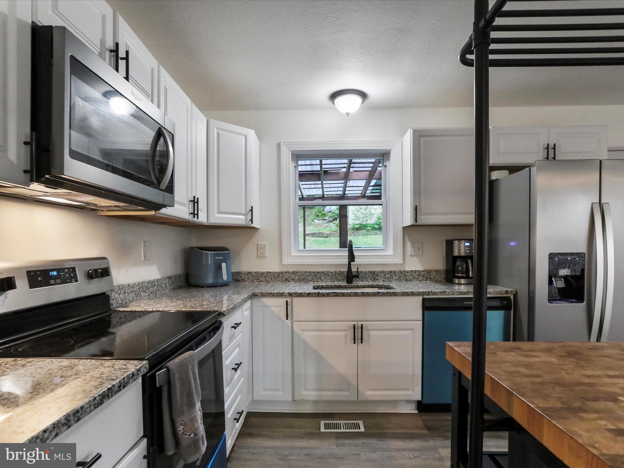 WESTRIDGE HILLS - Residential