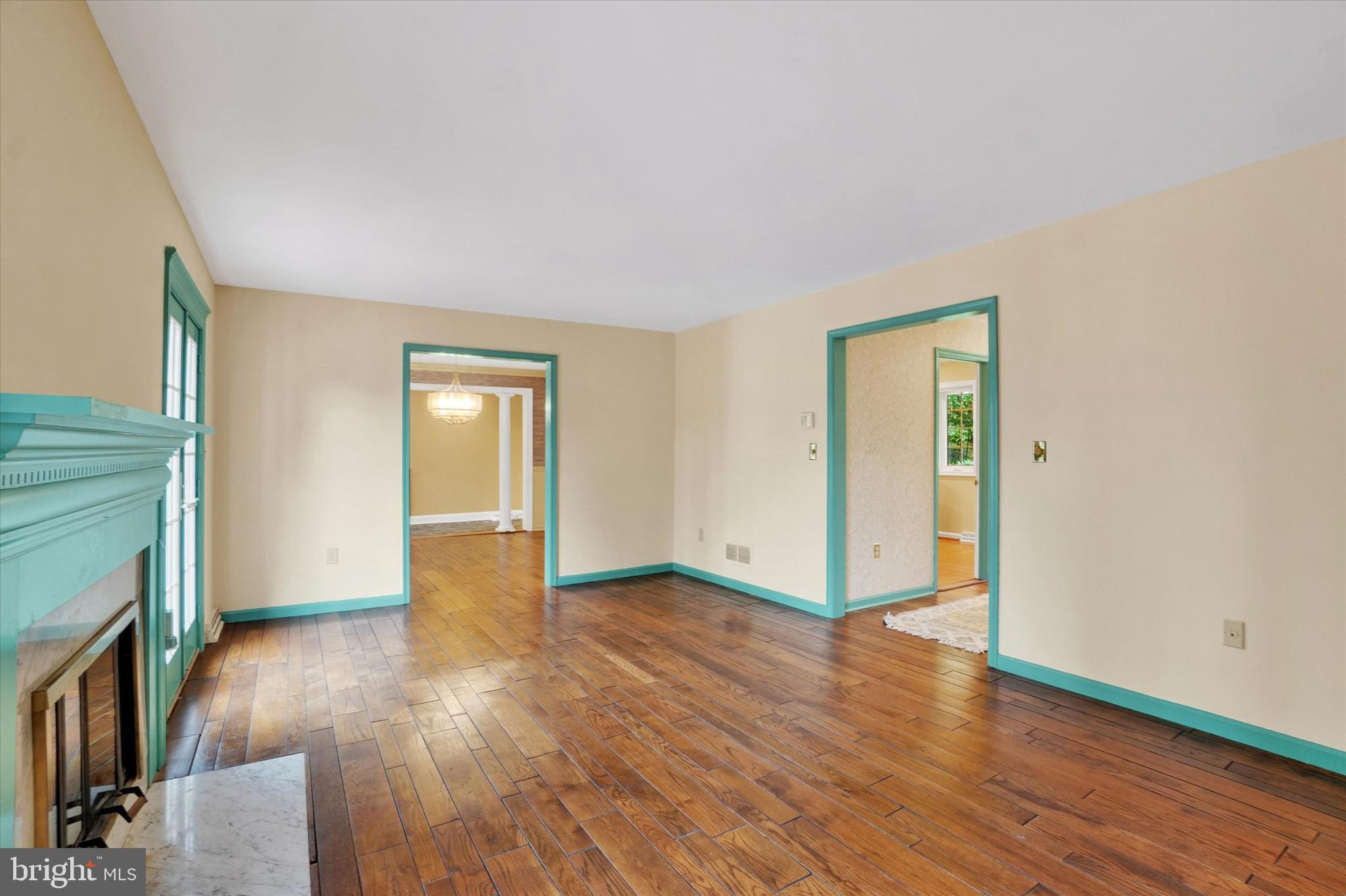 6 DEER HAVEN LANE