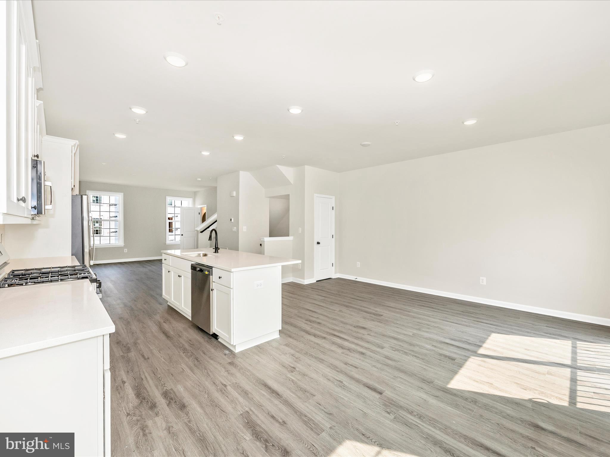 SPRING BANK - Residential