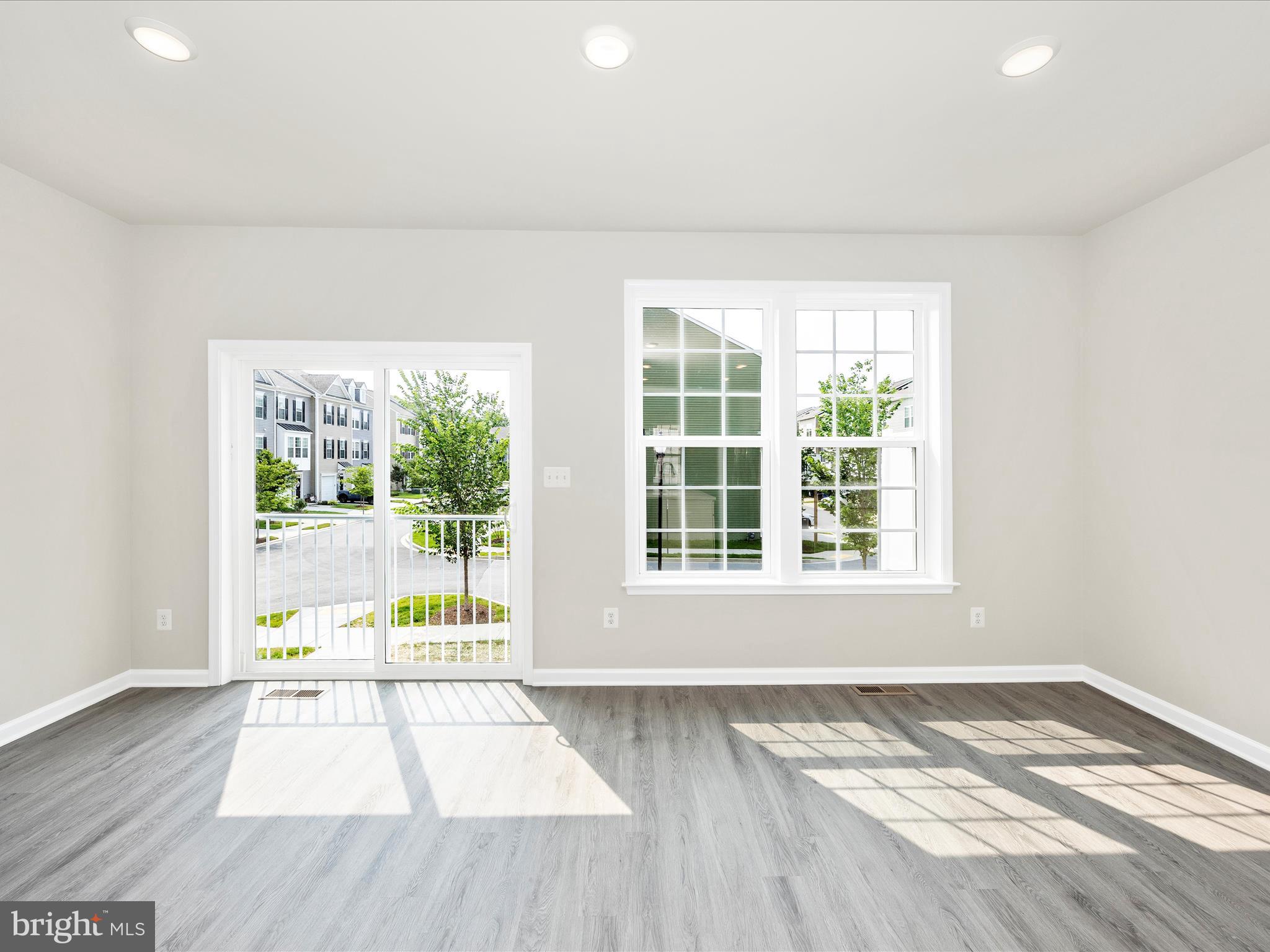 SPRING BANK - Residential