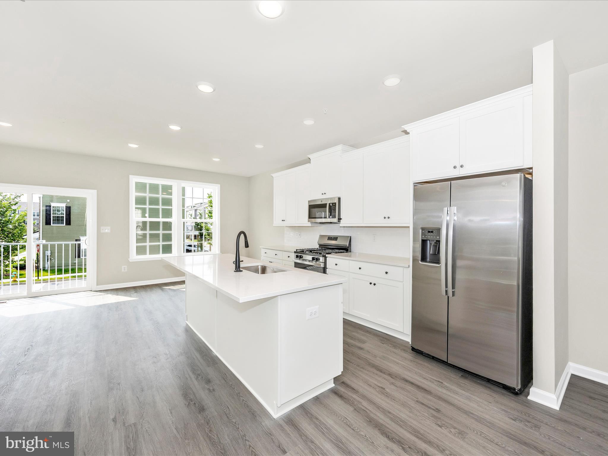 SPRING BANK - Residential