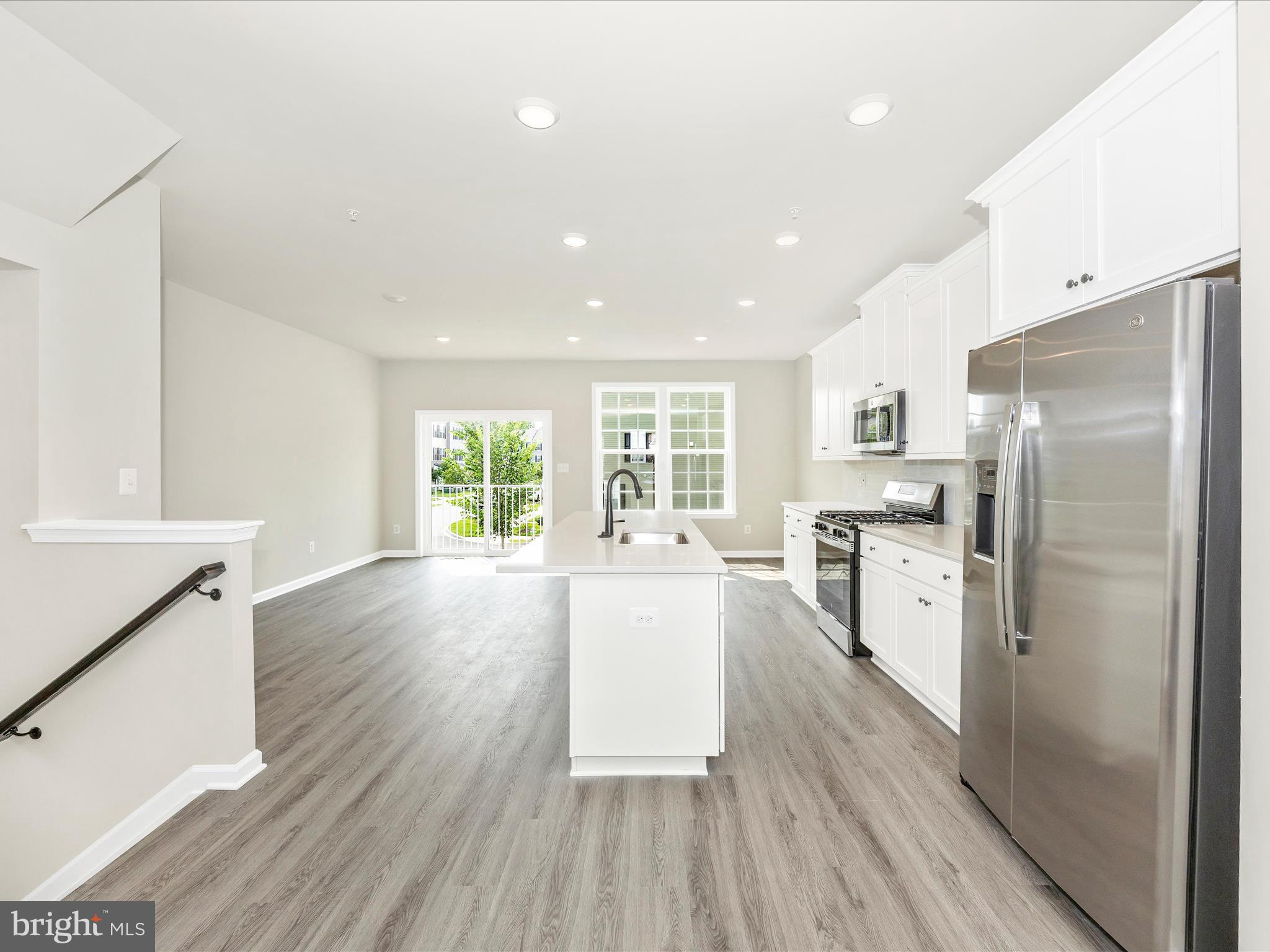 SPRING BANK - Residential