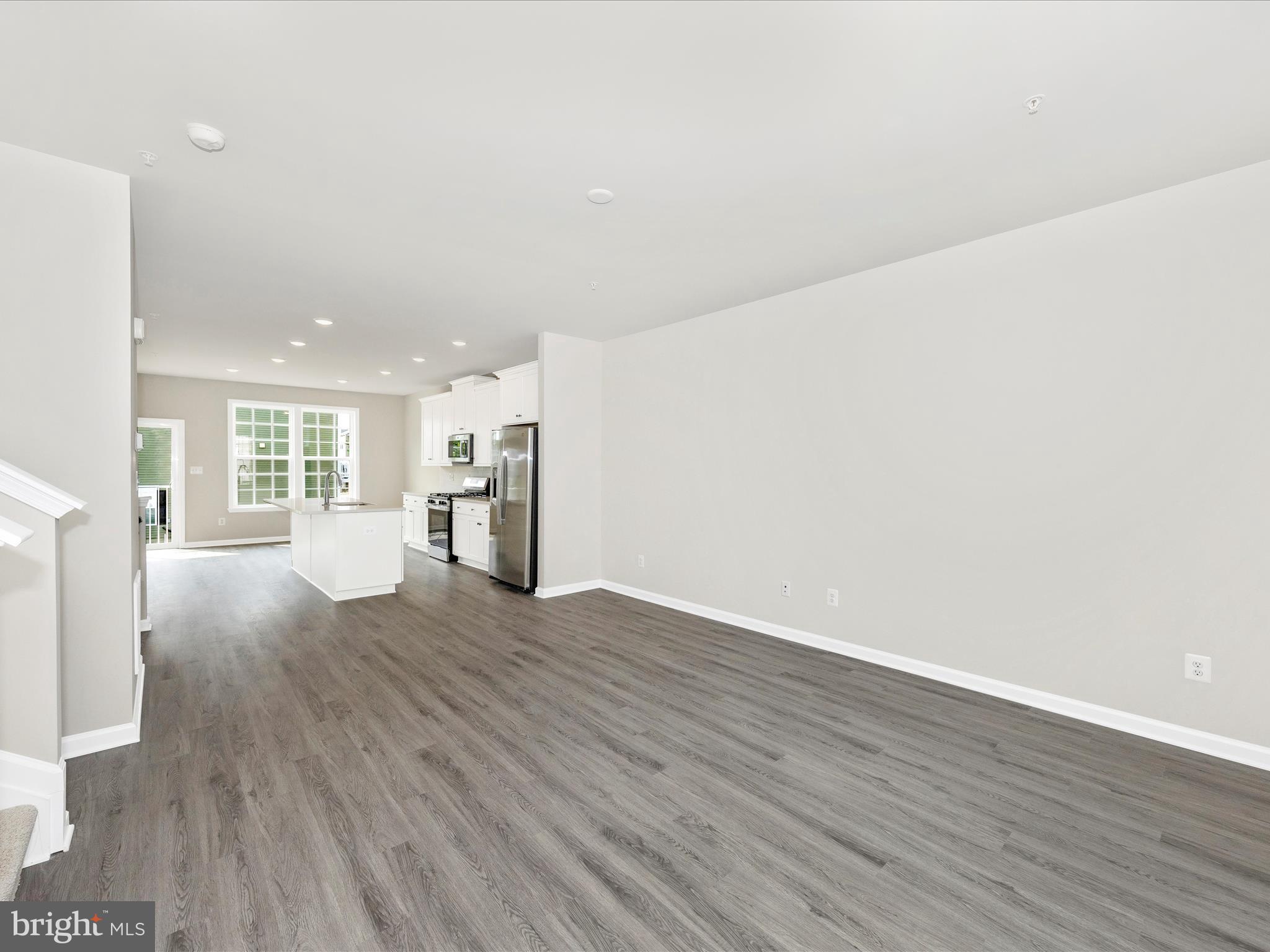 SPRING BANK - Residential