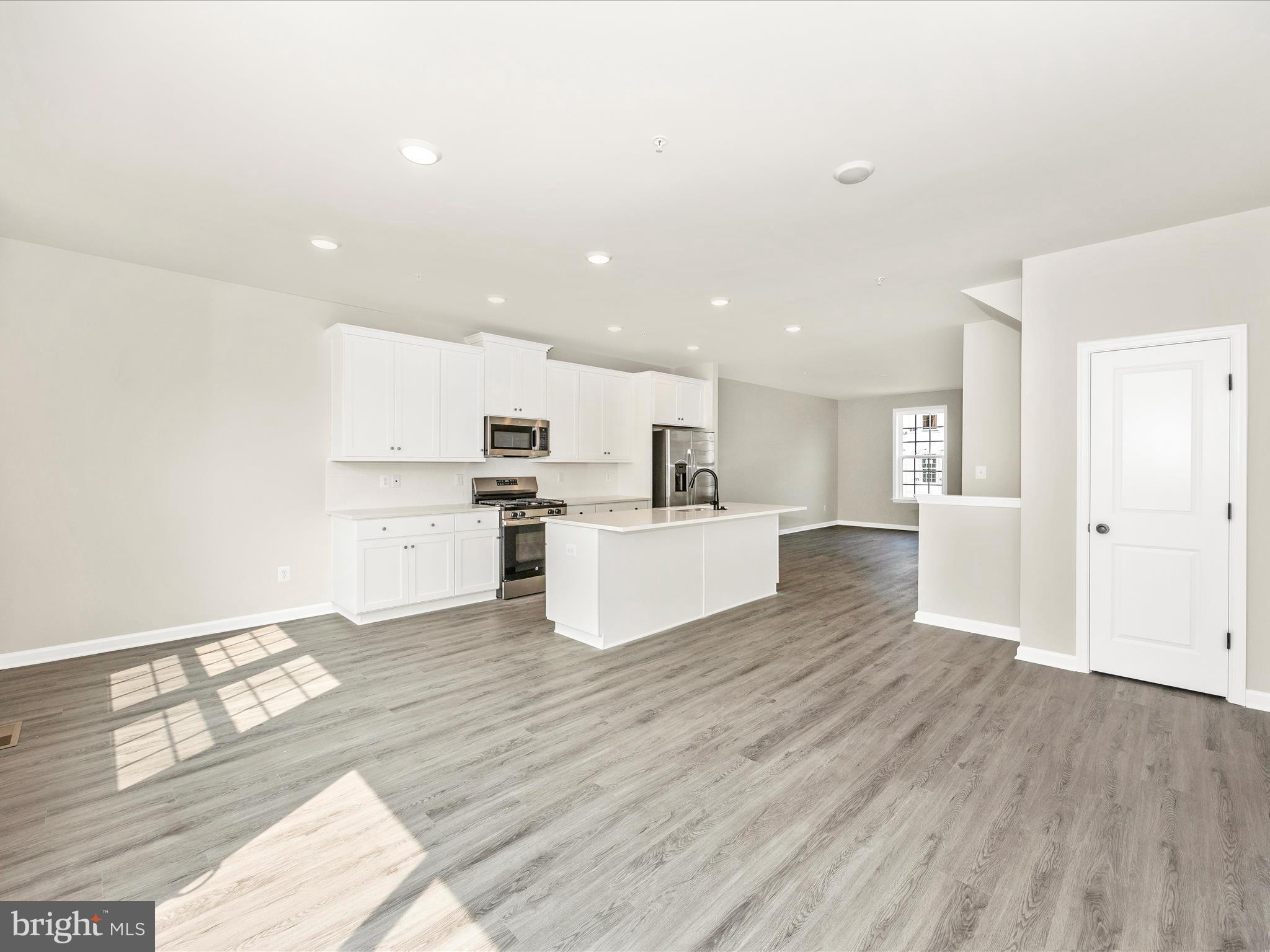 SPRING BANK - Residential