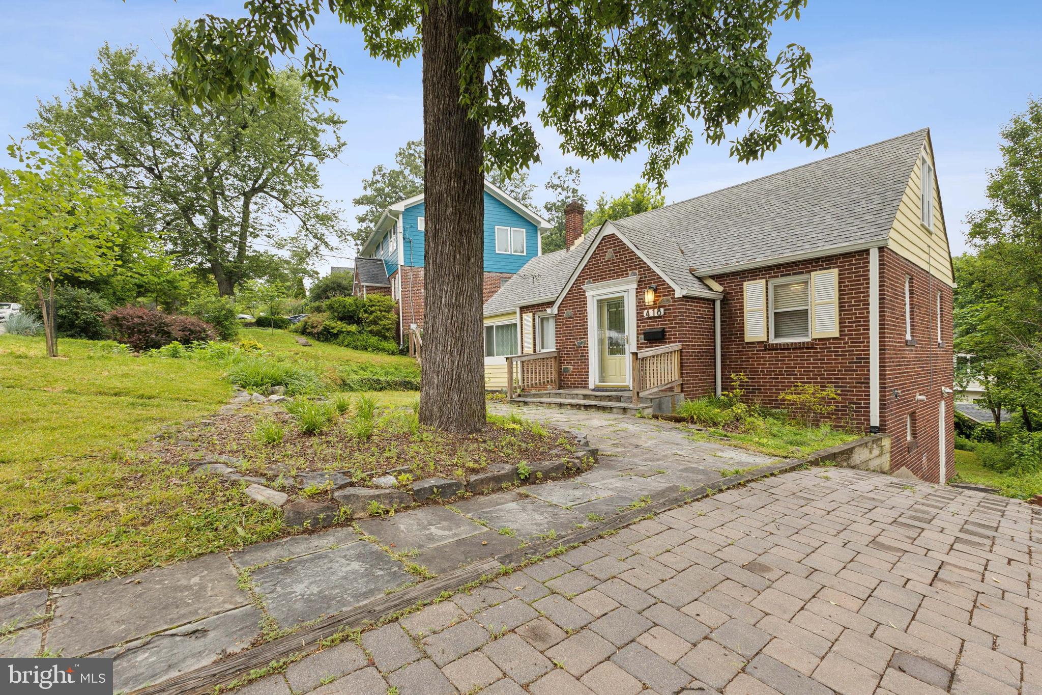 418 BOYD AVENUE