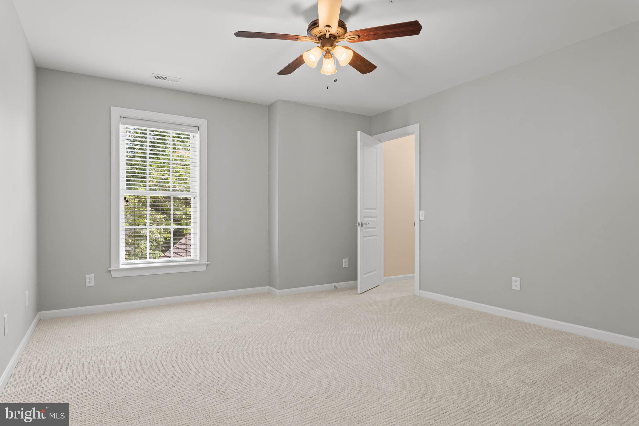 SPRINGTON POINTE WOODS - Residential