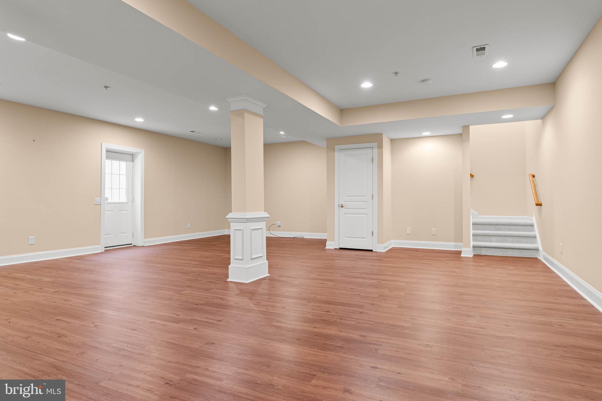 SPRINGTON POINTE WOODS - Residential