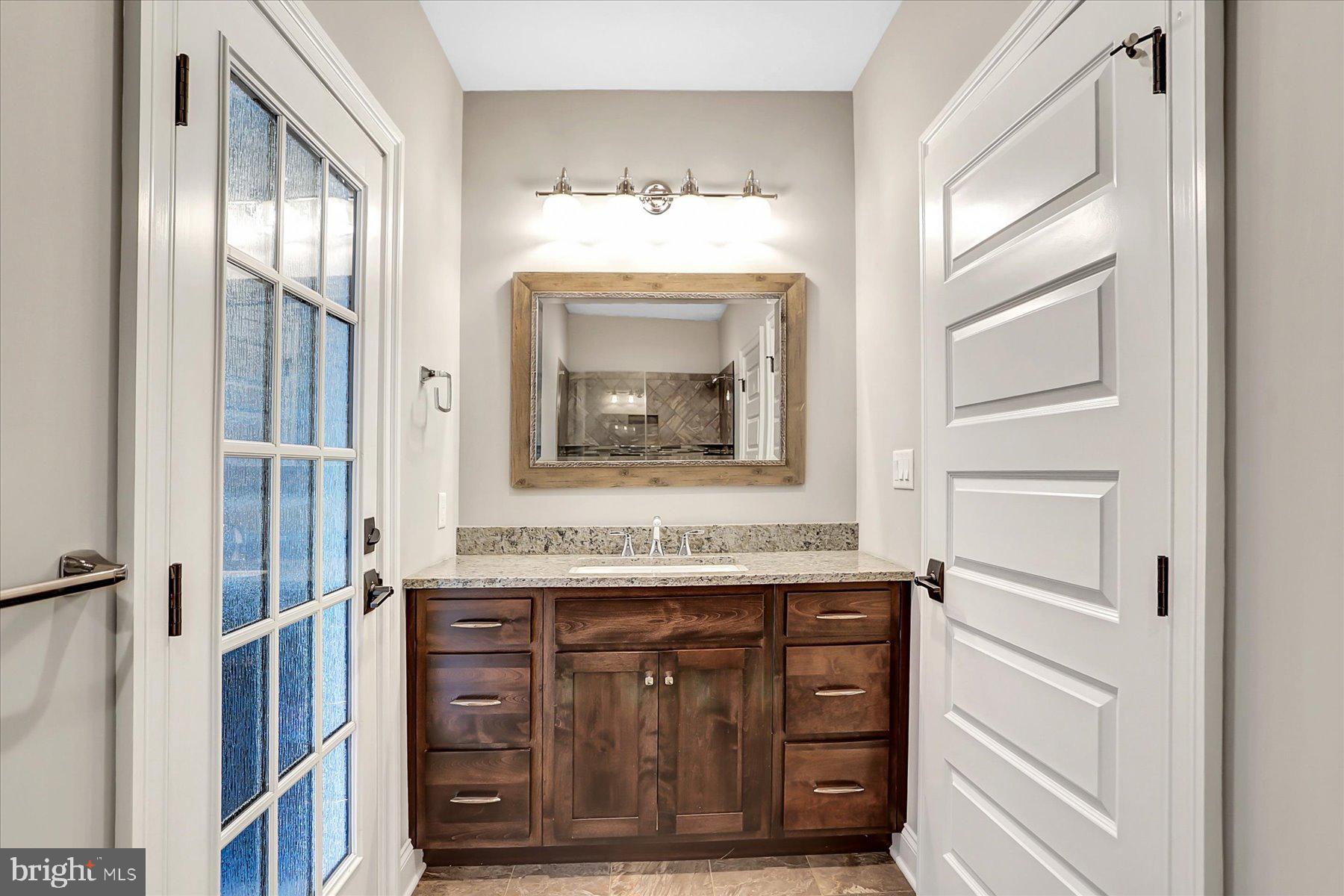 PINEHURST HILLS - Residential