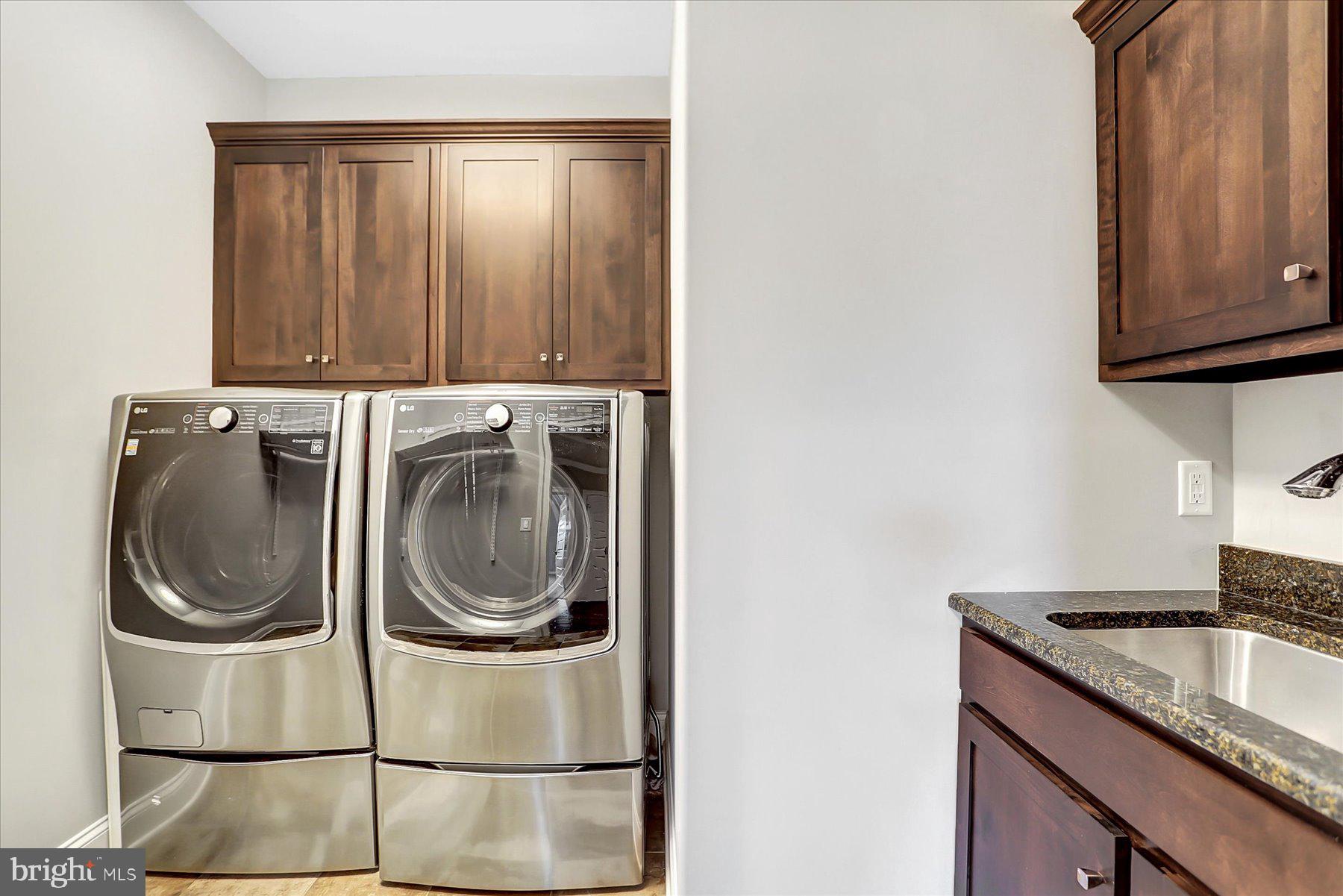 PINEHURST HILLS - Residential