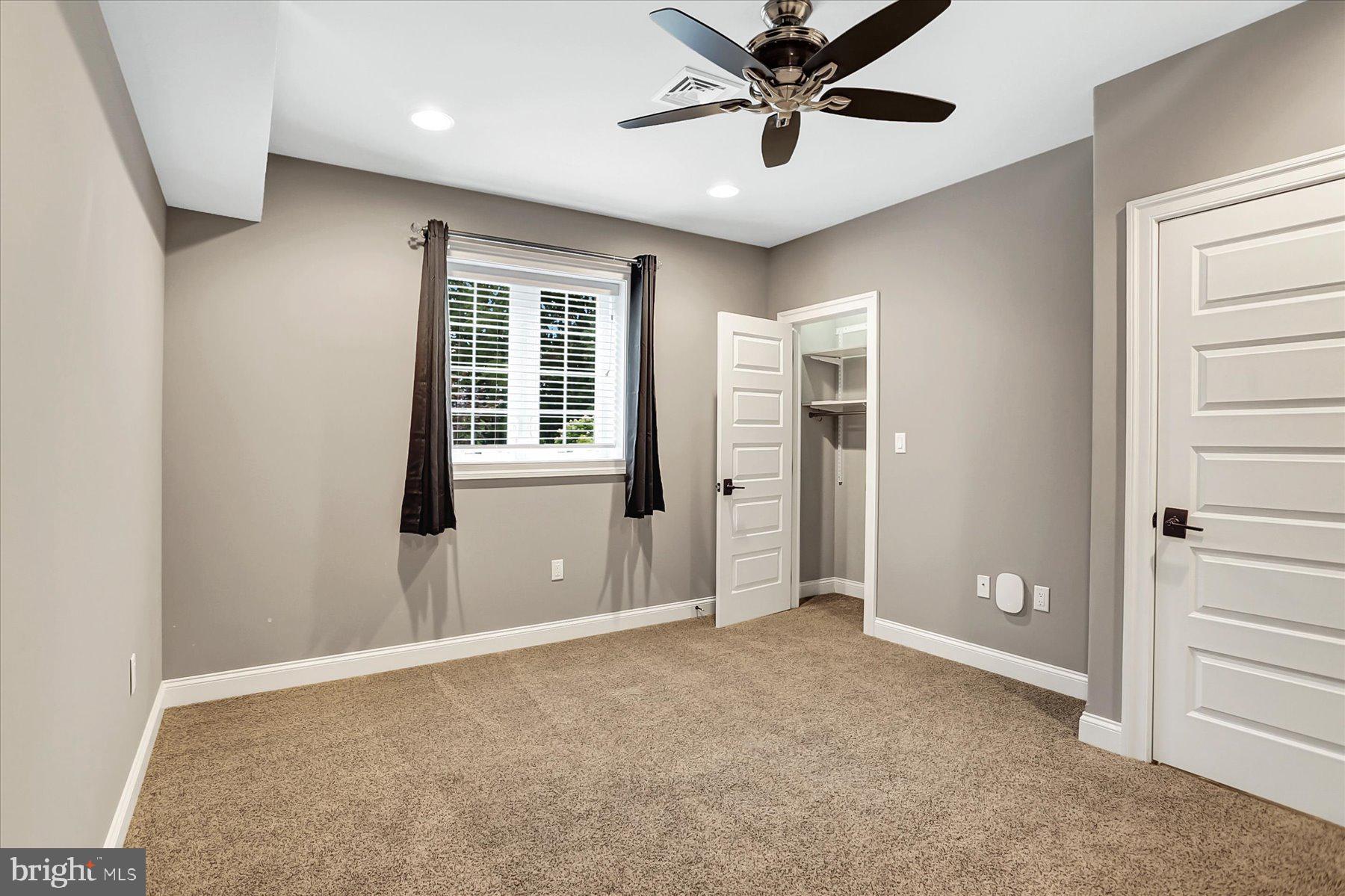 PINEHURST HILLS - Residential