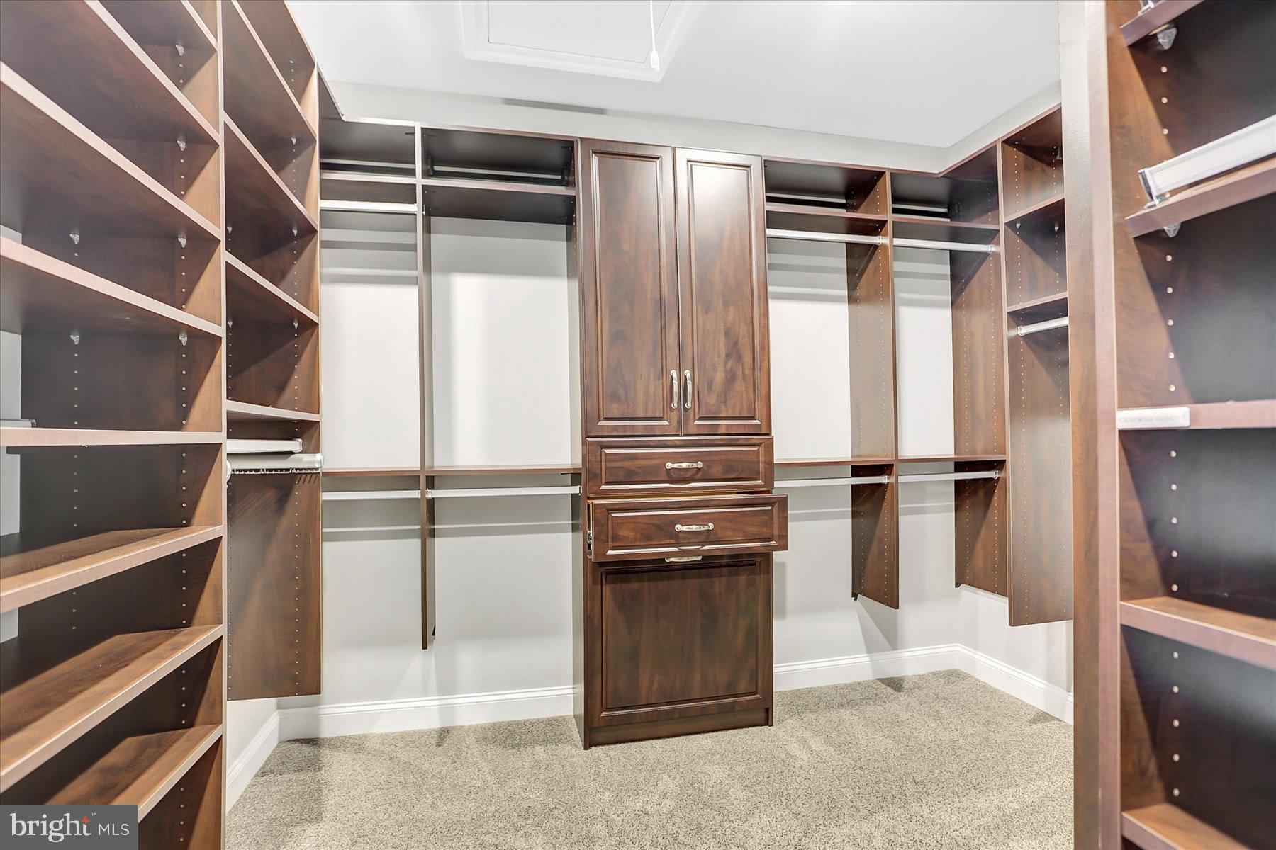 PINEHURST HILLS - Residential