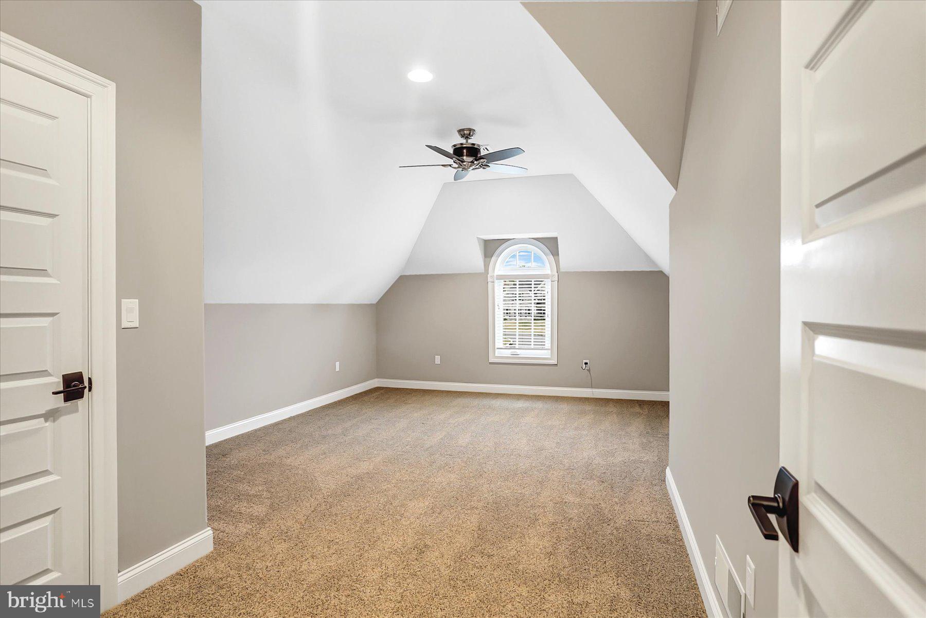 PINEHURST HILLS - Residential