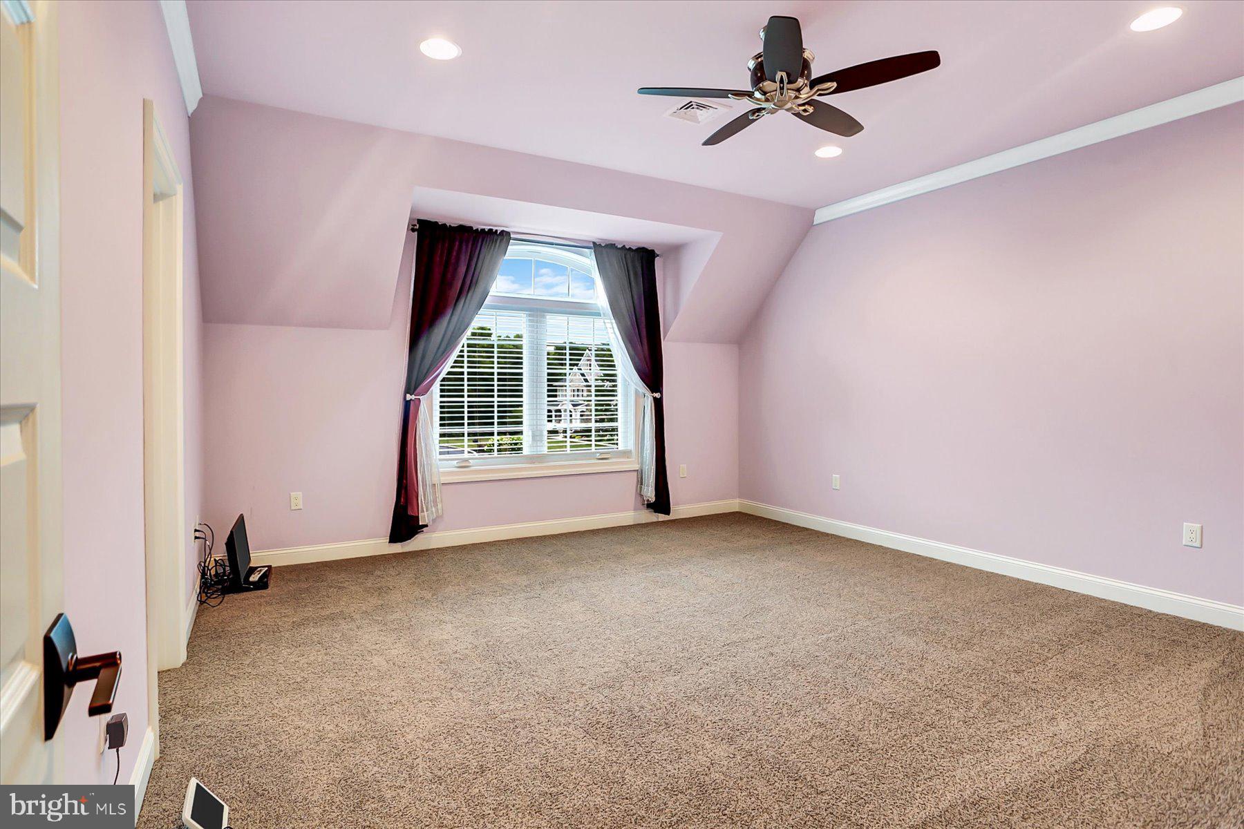 PINEHURST HILLS - Residential