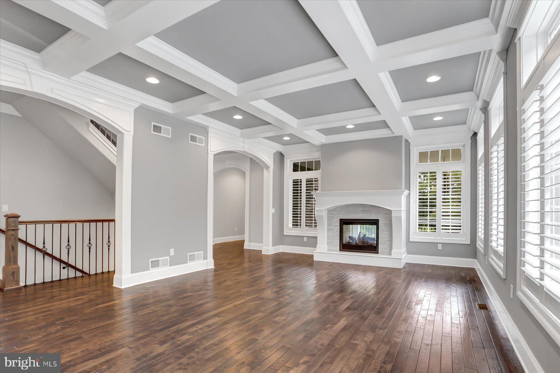 PINEHURST HILLS - Residential