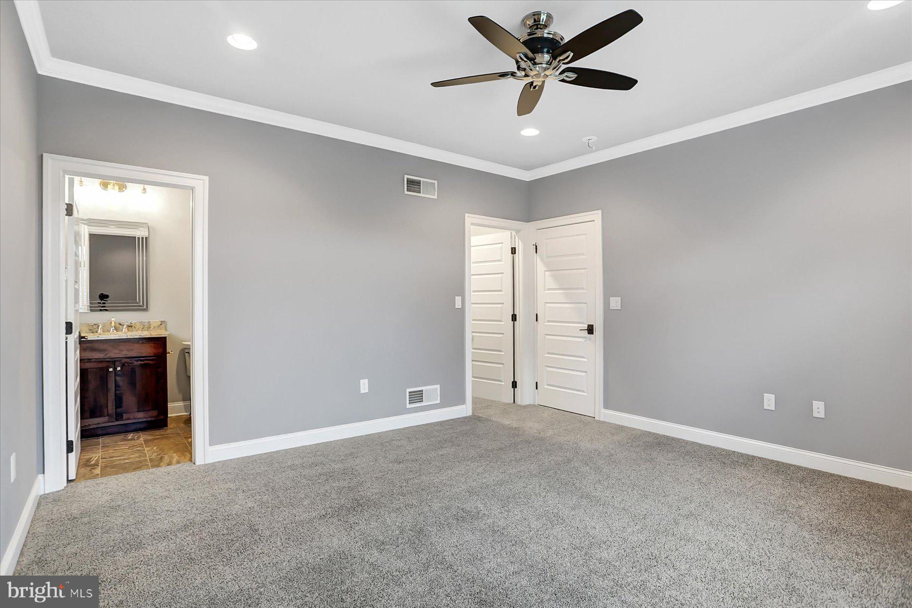 PINEHURST HILLS - Residential