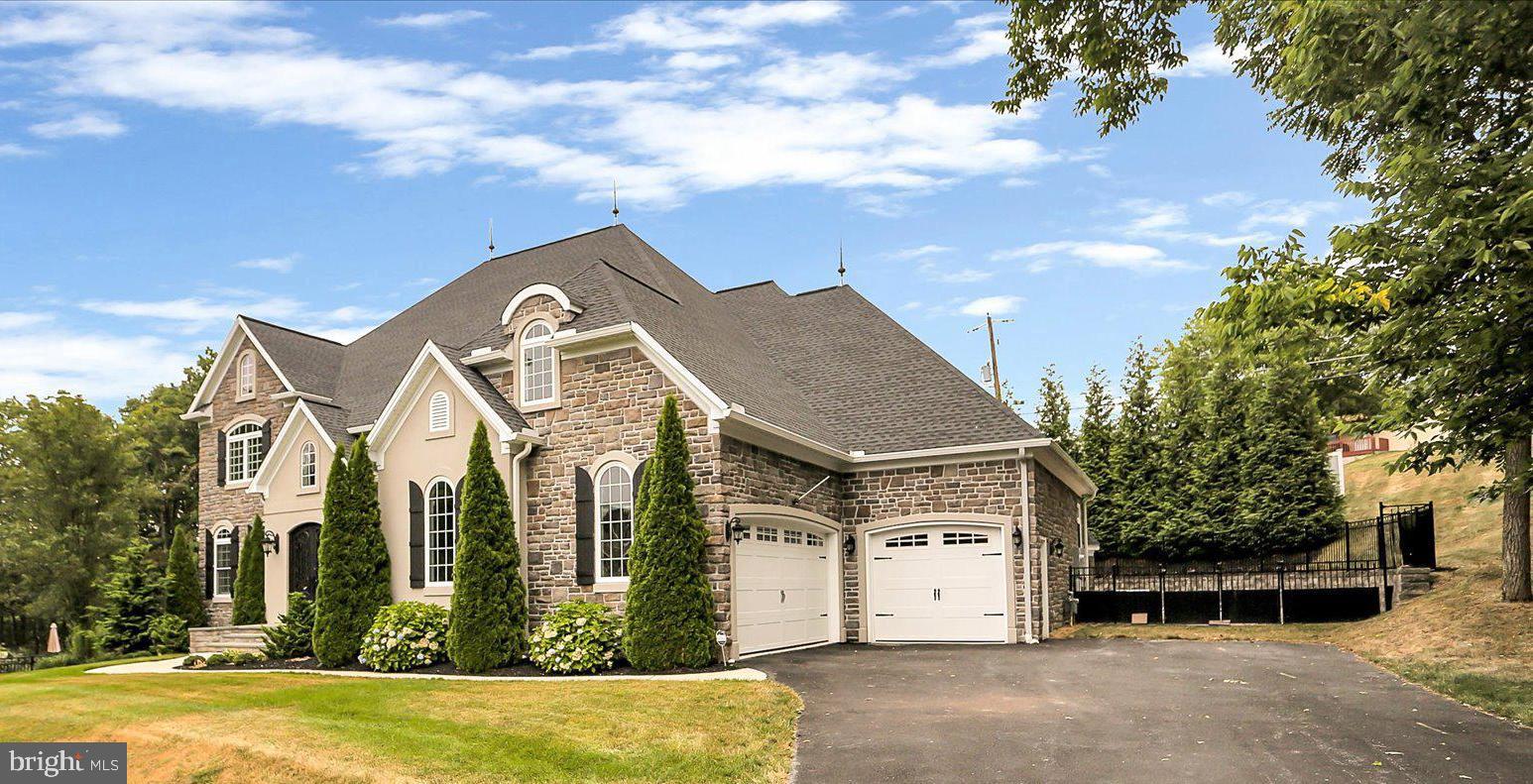 PINEHURST HILLS - Residential