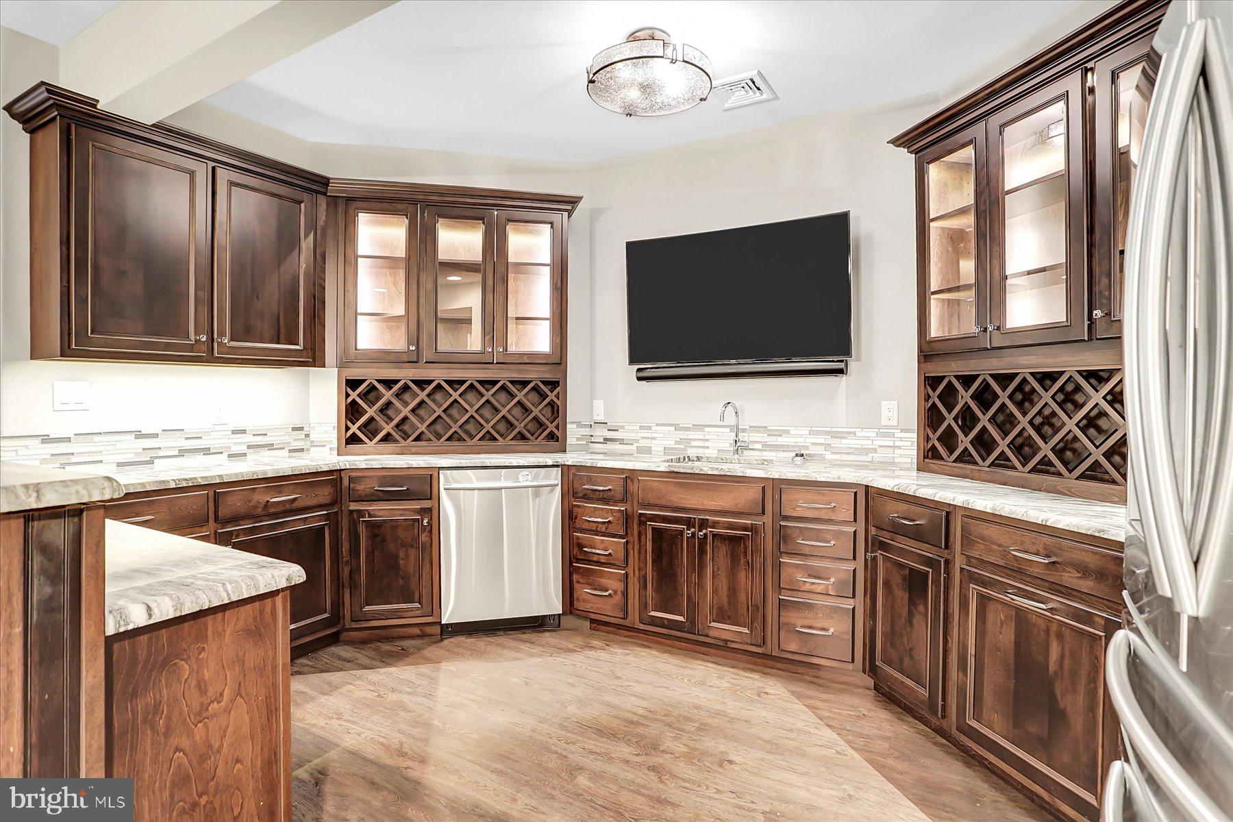 PINEHURST HILLS - Residential