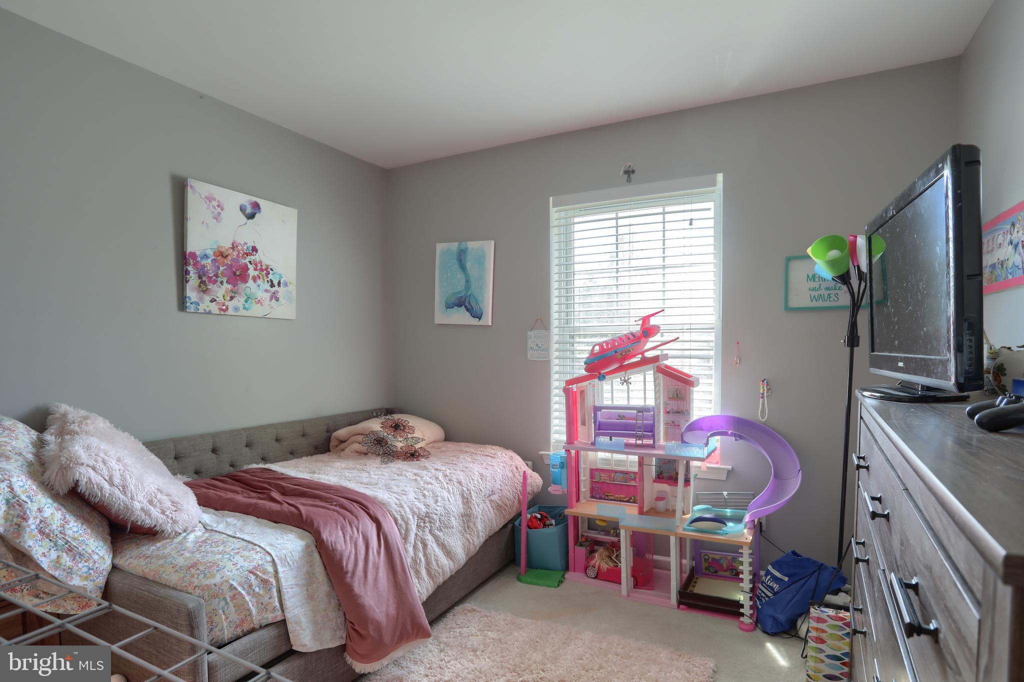 WOODSIDE - Residential