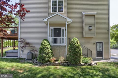 Tiny photo for 101 Woodside Court, ANNVILLE, PA 17003 (MLS # PALN2024574)