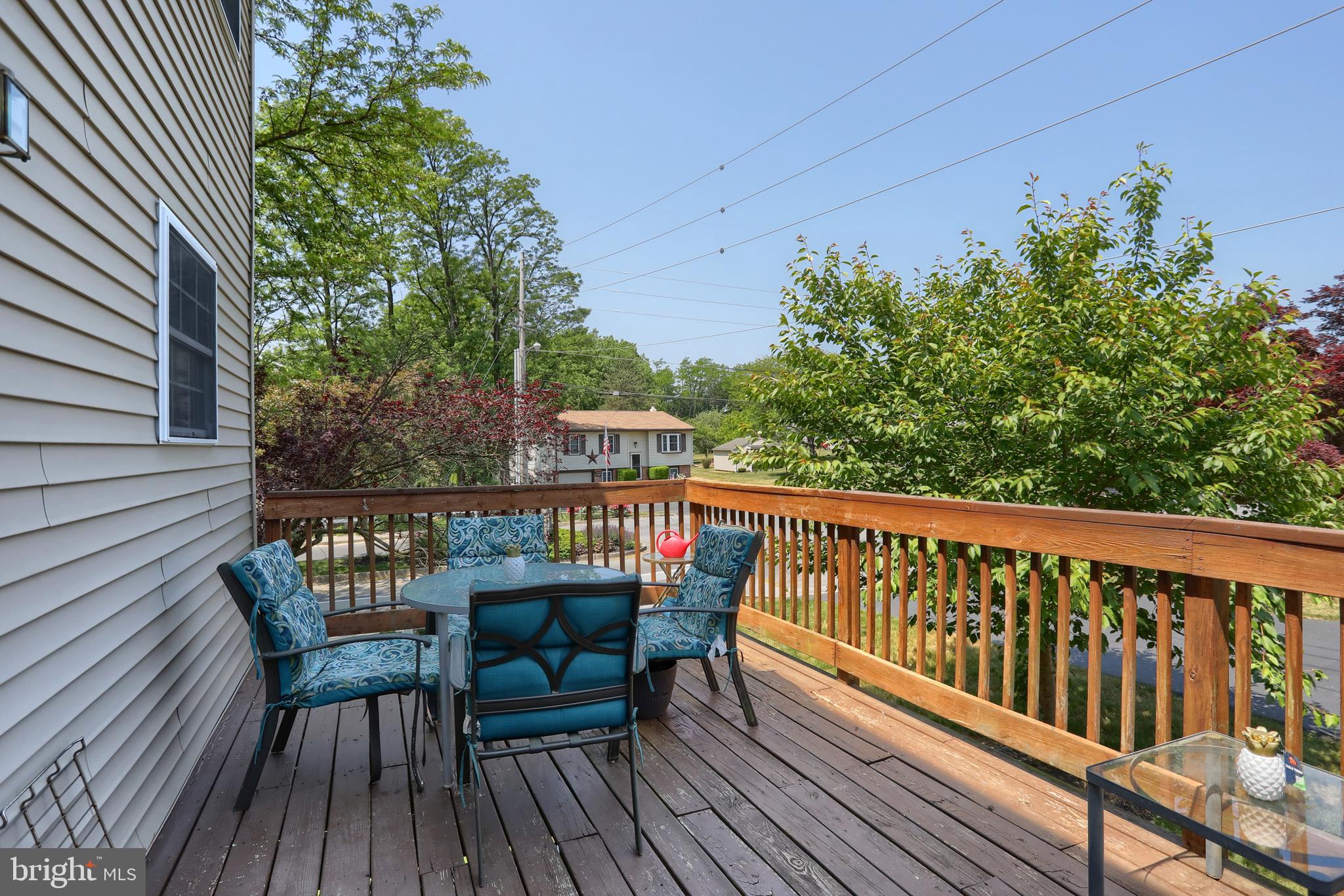 WOODSIDE - Residential