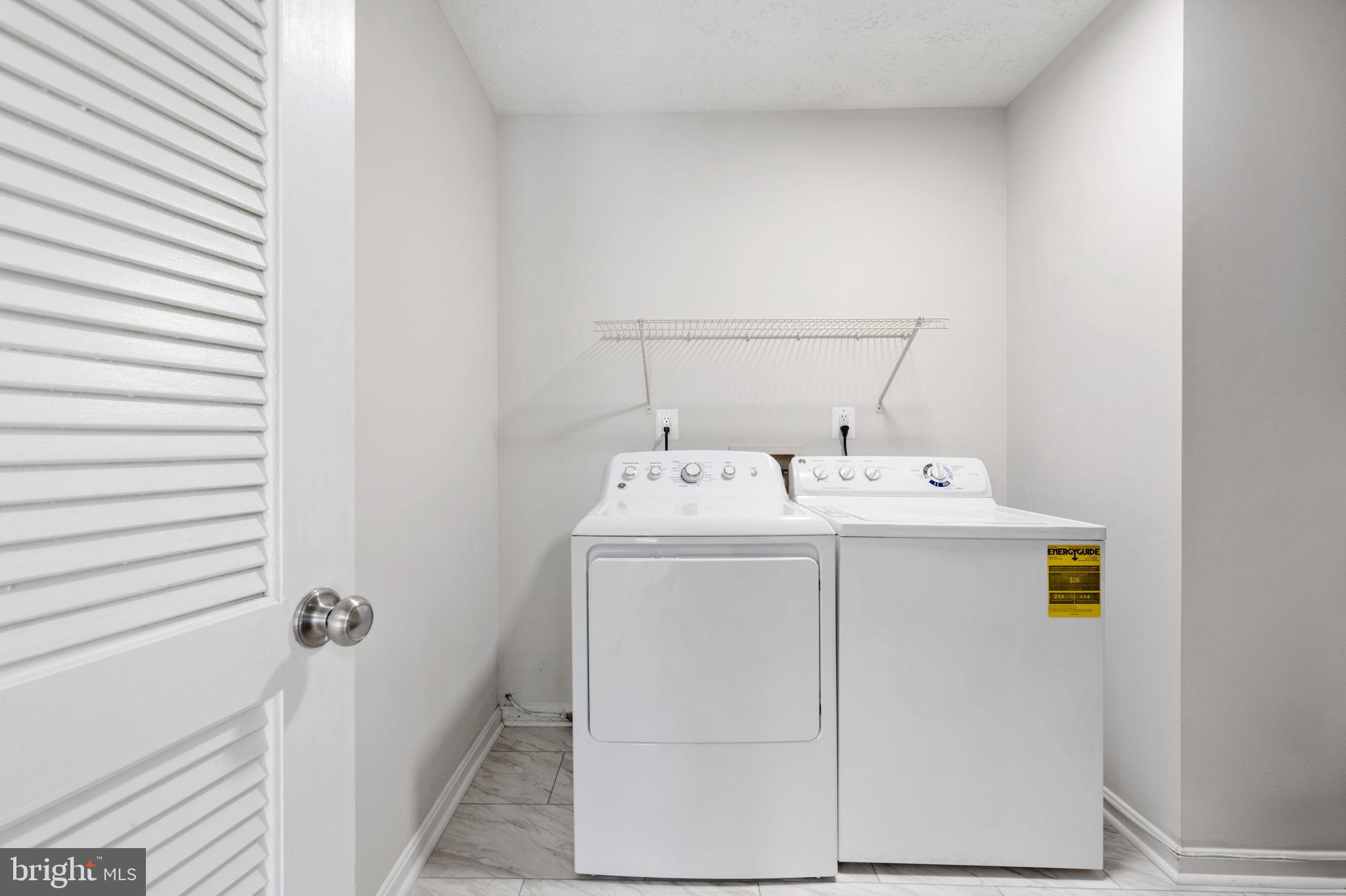 ST CHARLES DORCHESTER - Residential