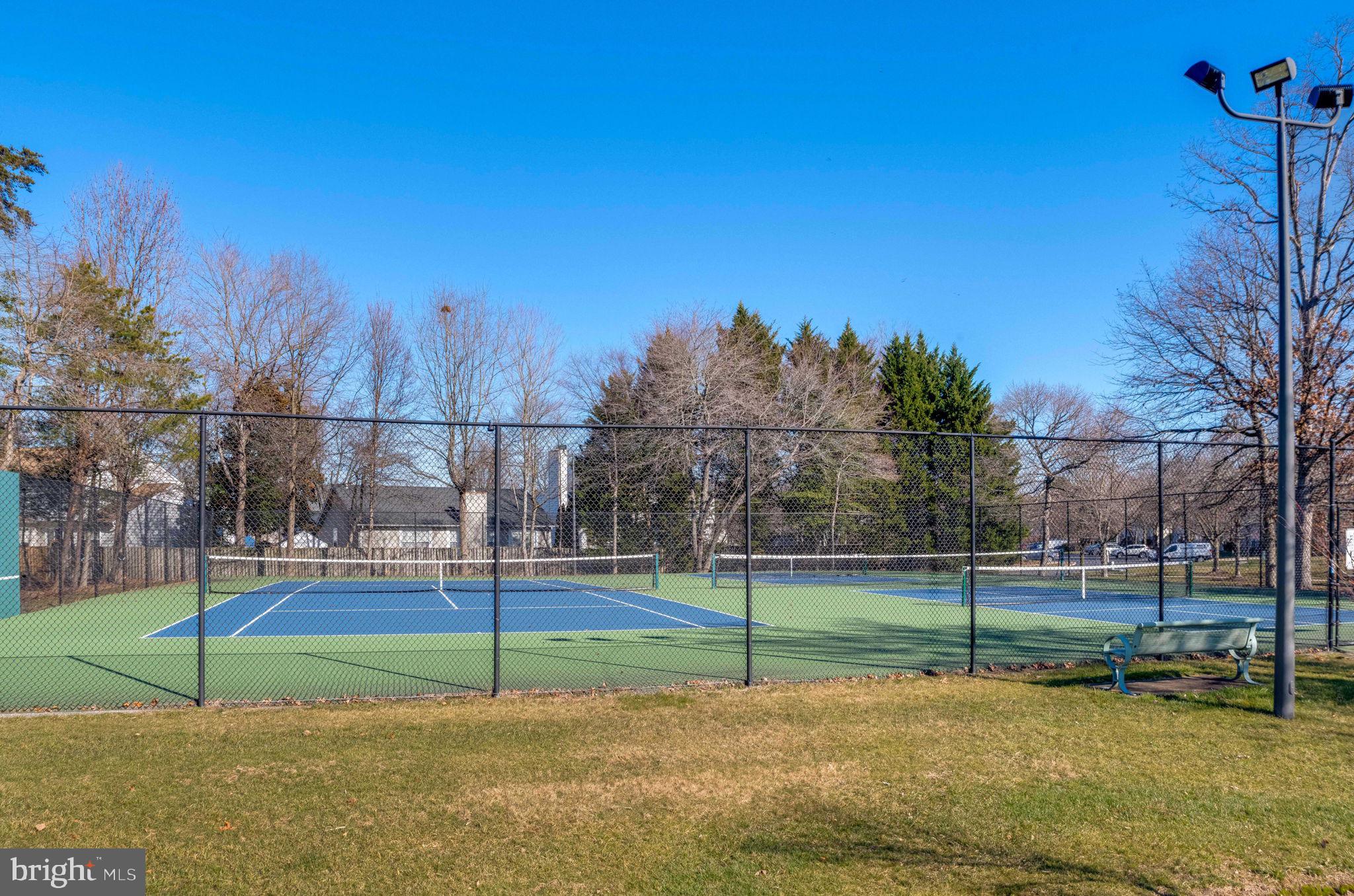 ST CHARLES DORCHESTER - Residential