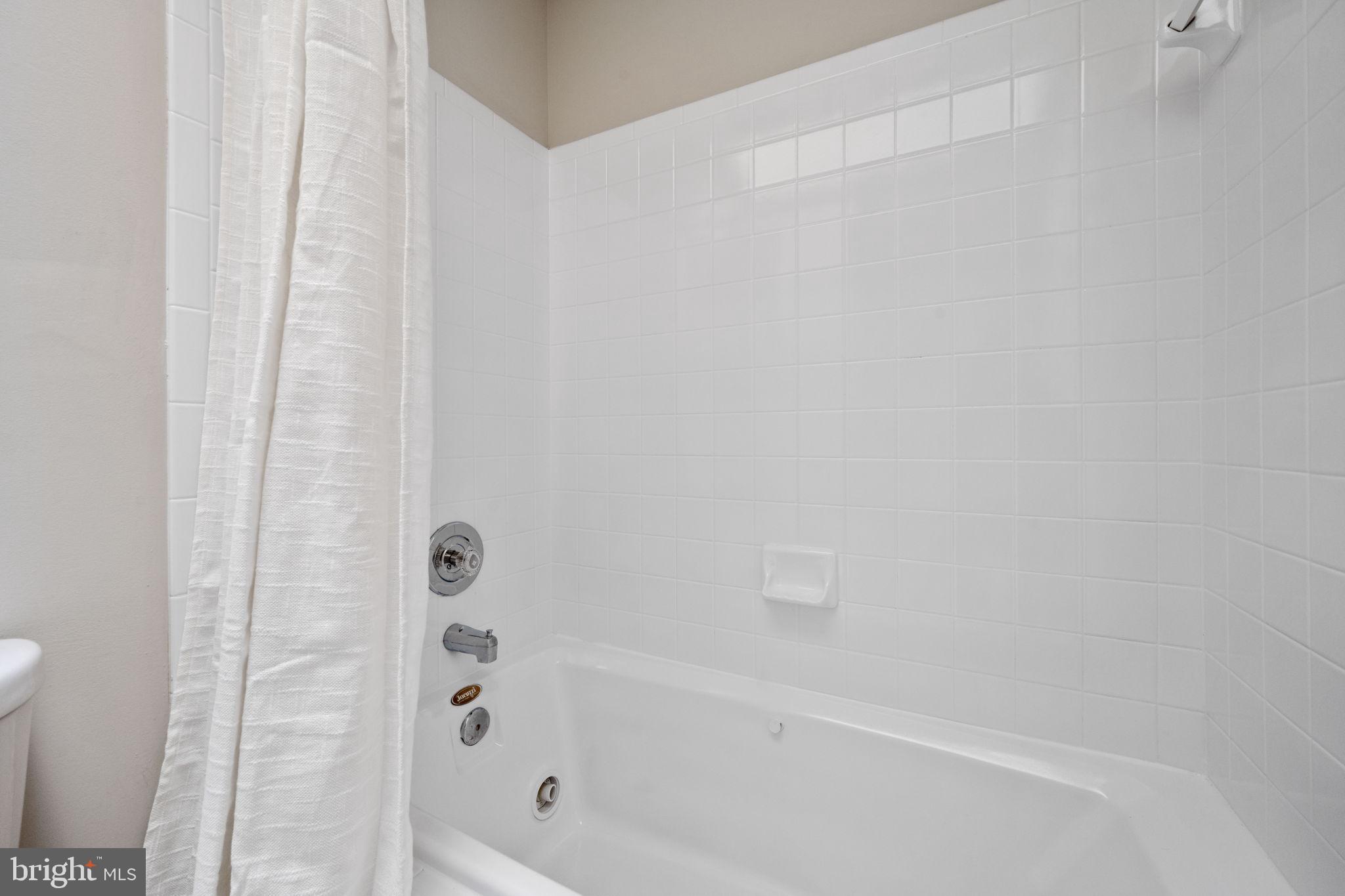 ST CHARLES DORCHESTER - Residential