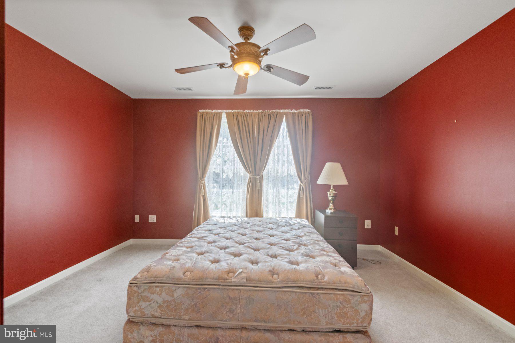 EAGLES GROVE - Residential