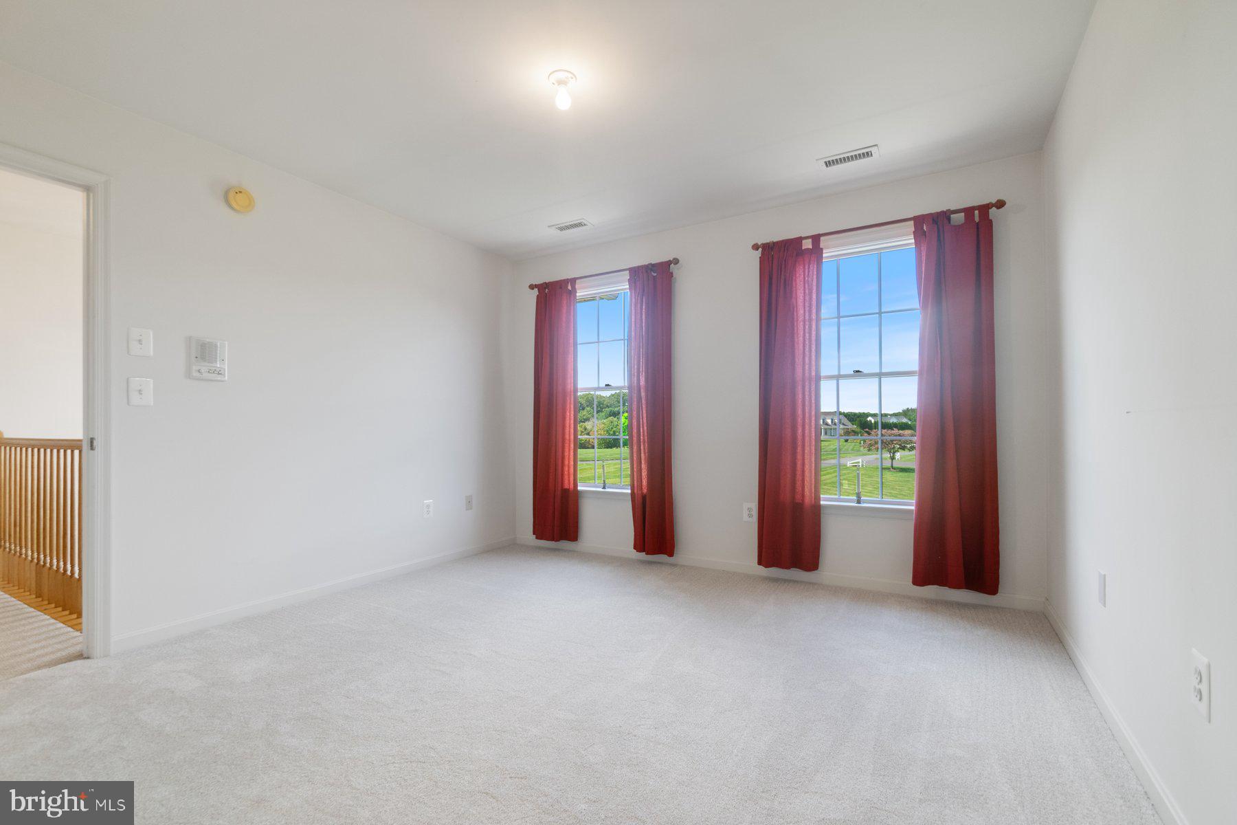 EAGLES GROVE - Residential