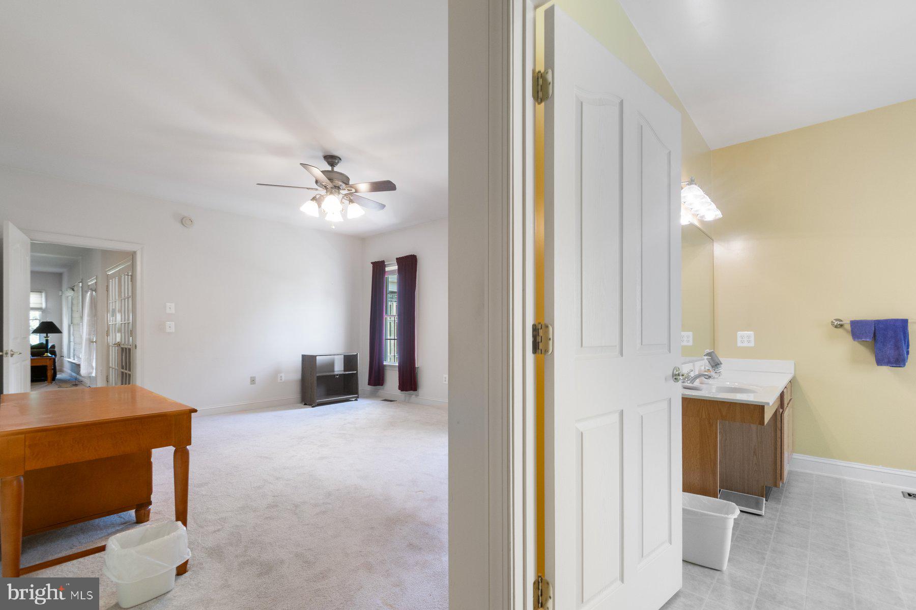 EAGLES GROVE - Residential