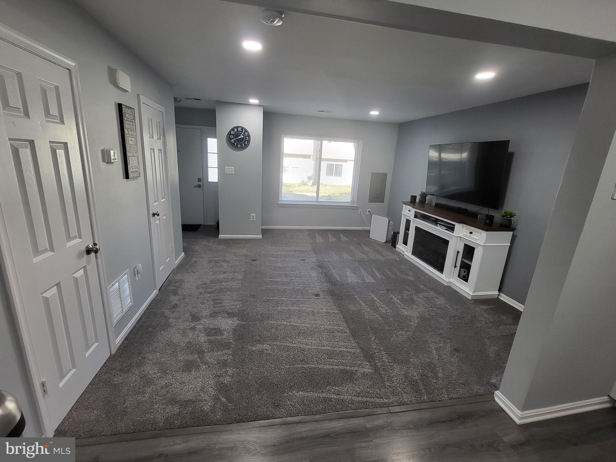 ST CHARLES HUNTINGTON - Residential