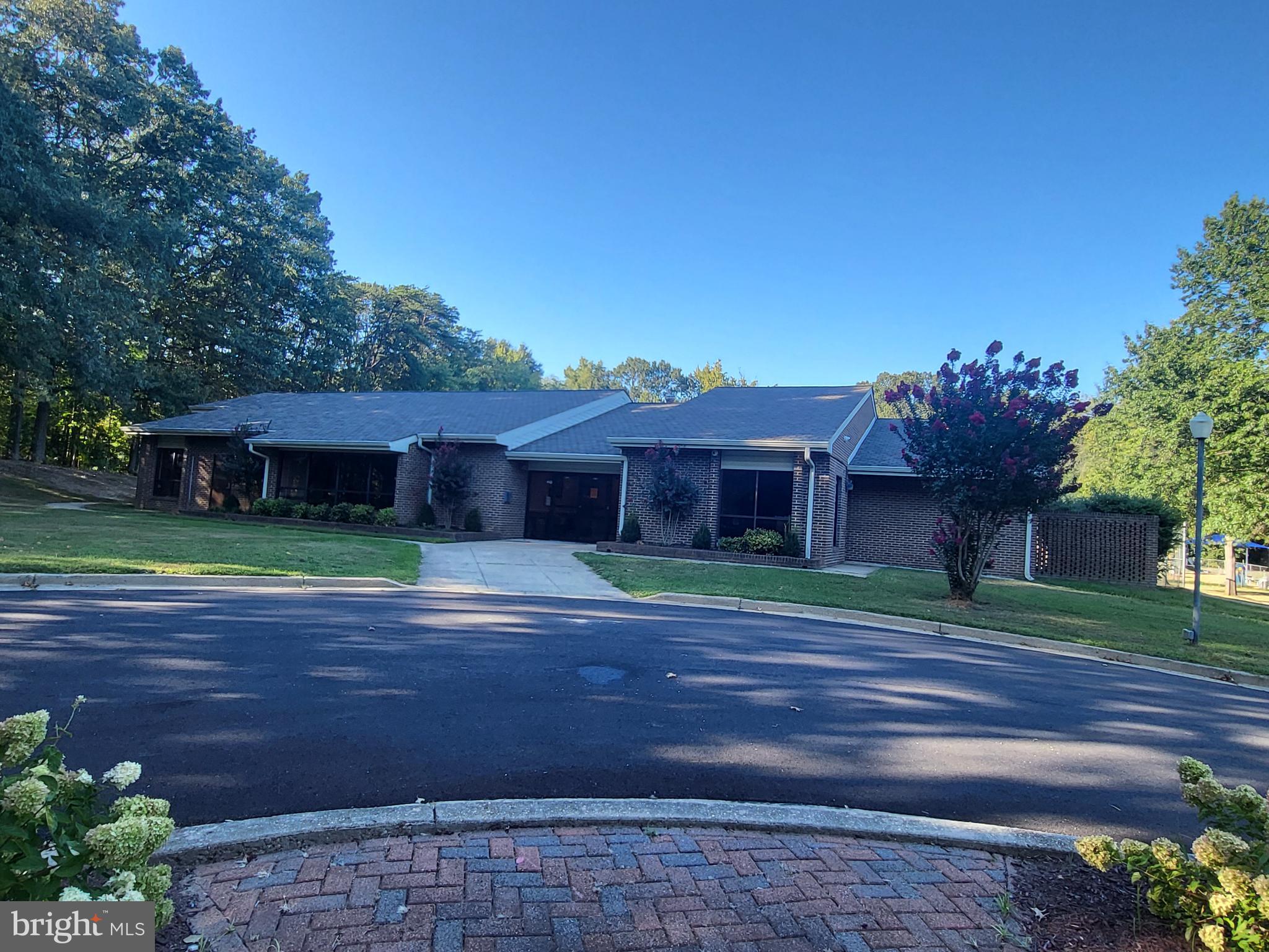 ST CHARLES HUNTINGTON - Residential