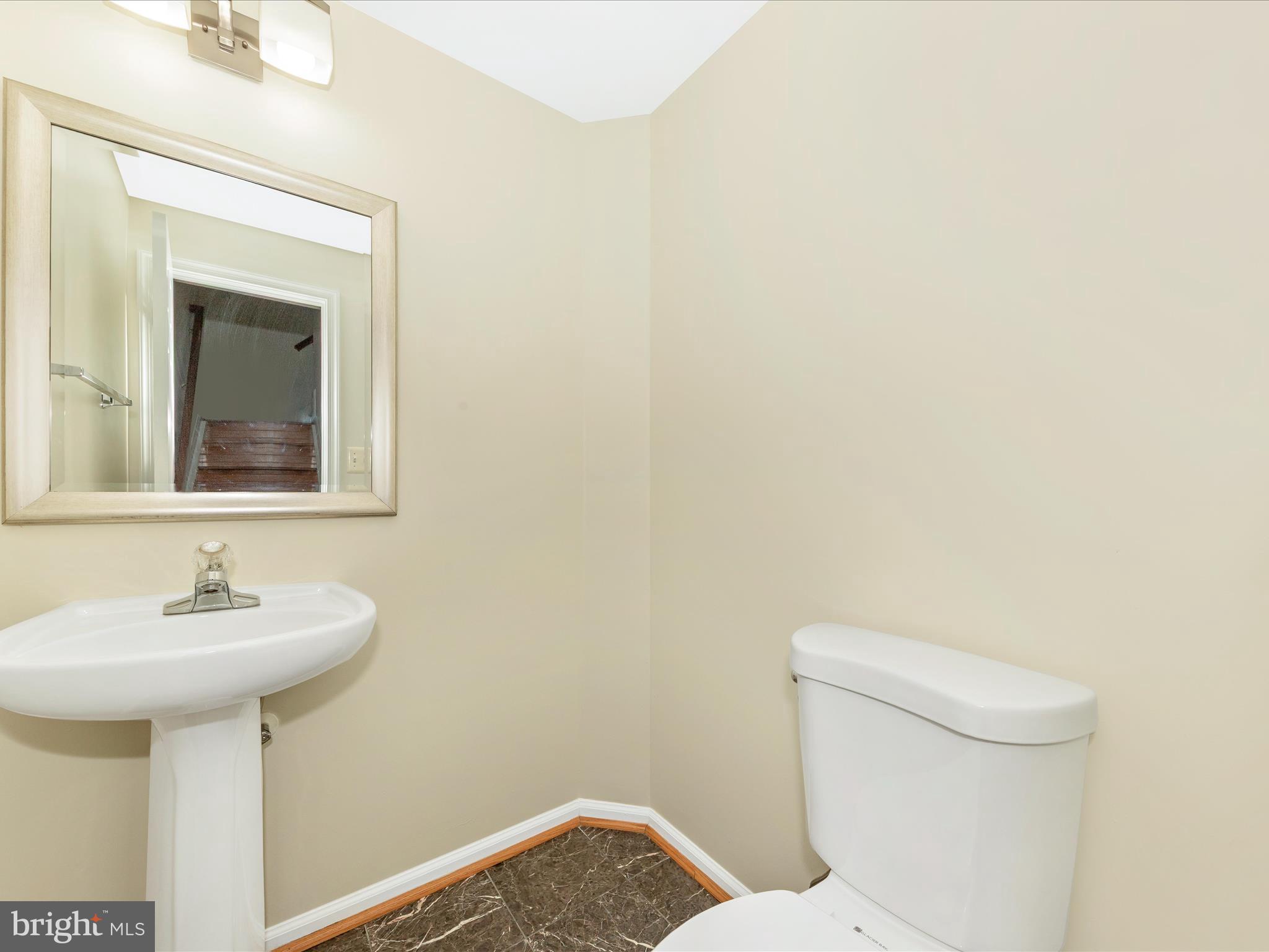 KINGSVIEW VILLAGE - Residential