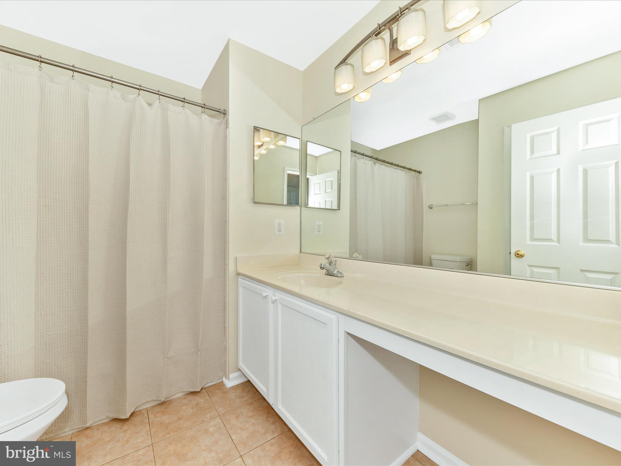 KINGSVIEW VILLAGE - Residential