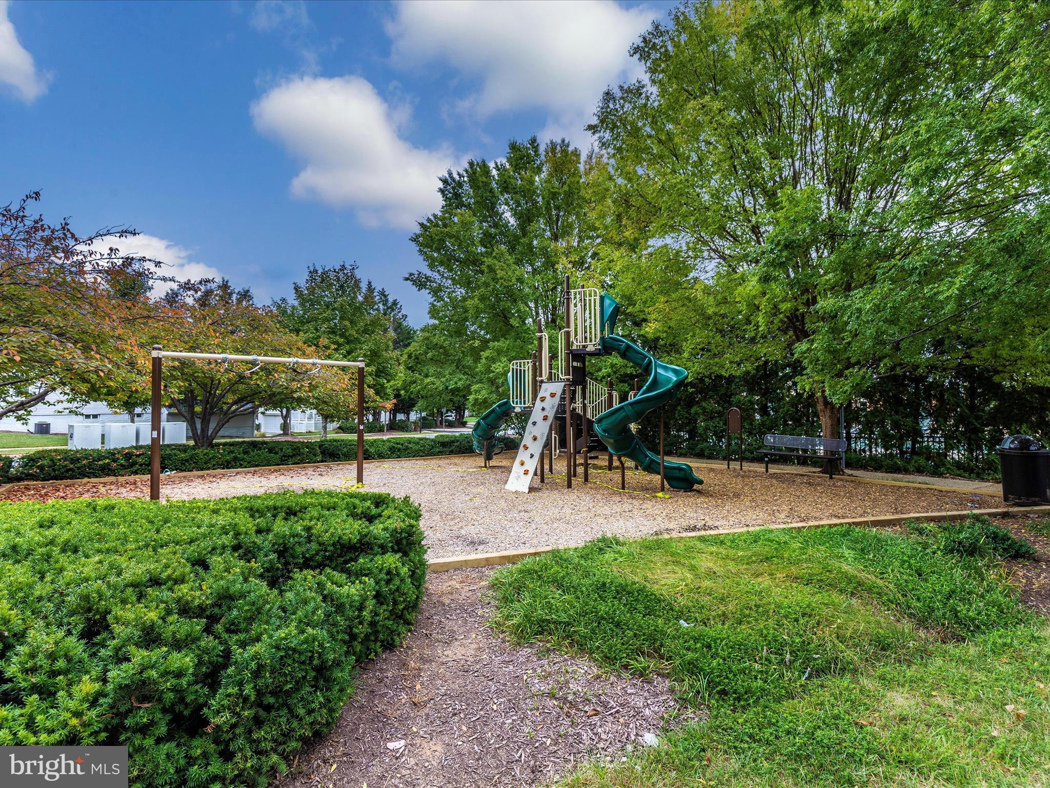 KINGSVIEW VILLAGE - Residential