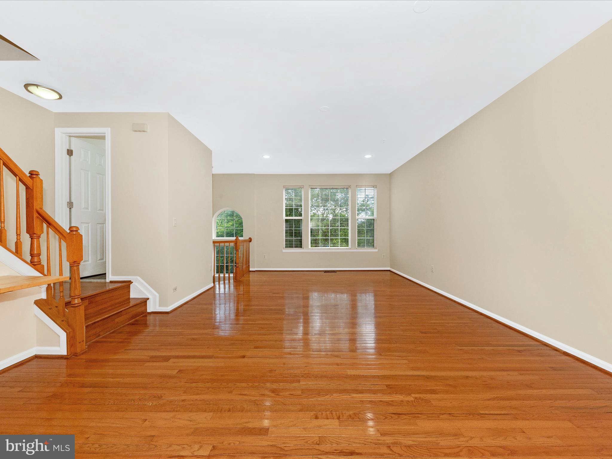 KINGSVIEW VILLAGE - Residential