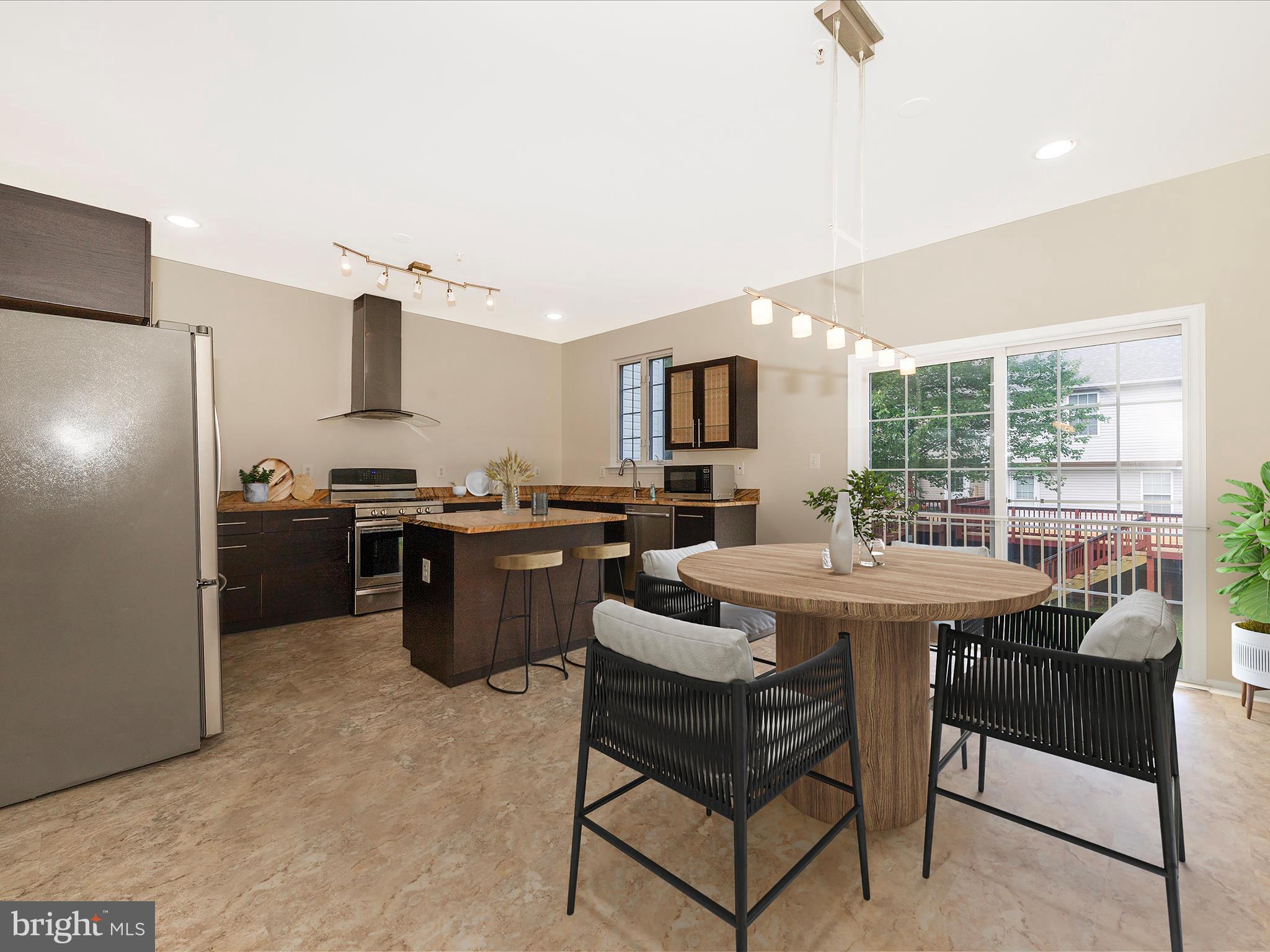 KINGSVIEW VILLAGE - Residential