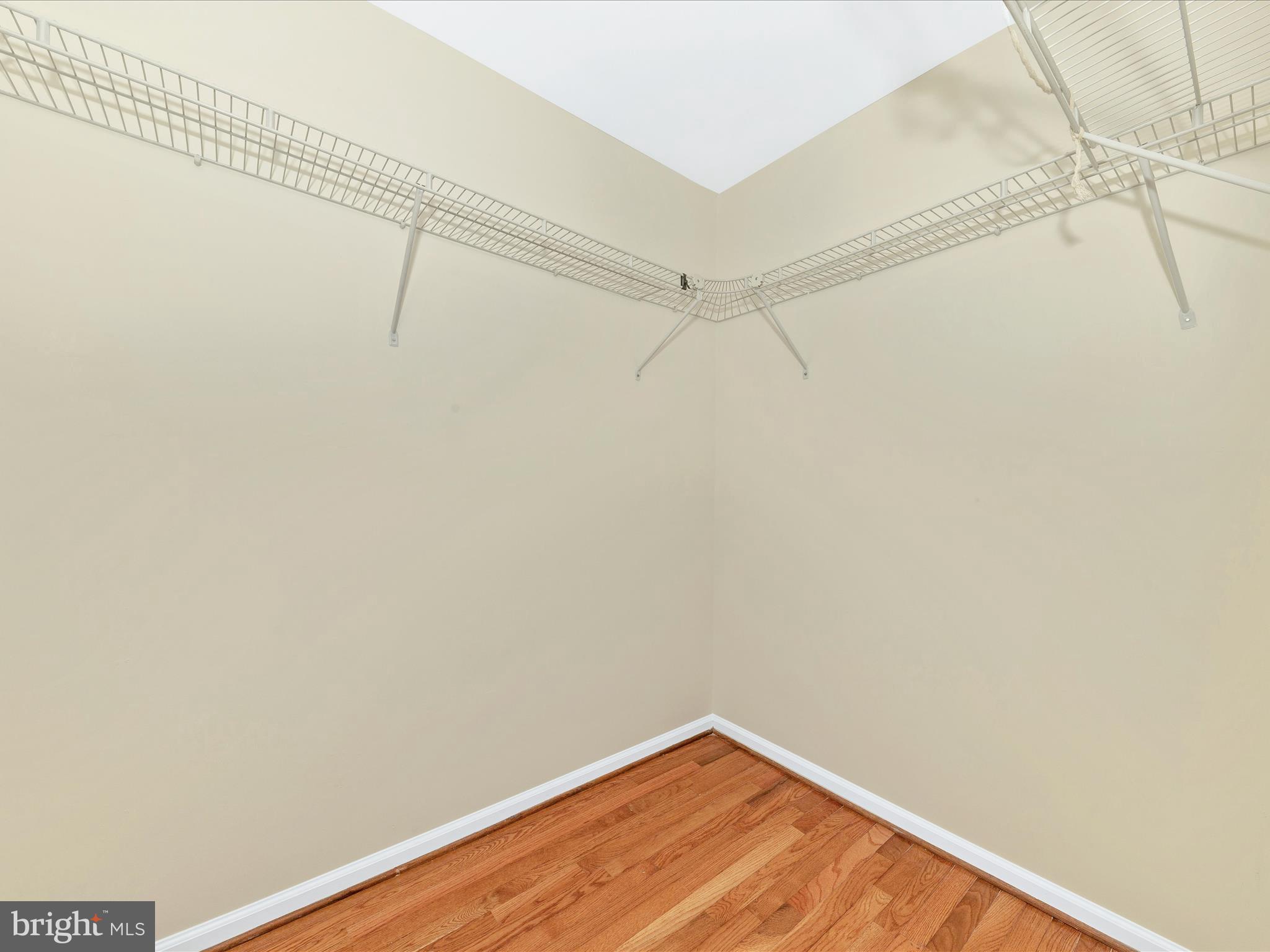 KINGSVIEW VILLAGE - Residential